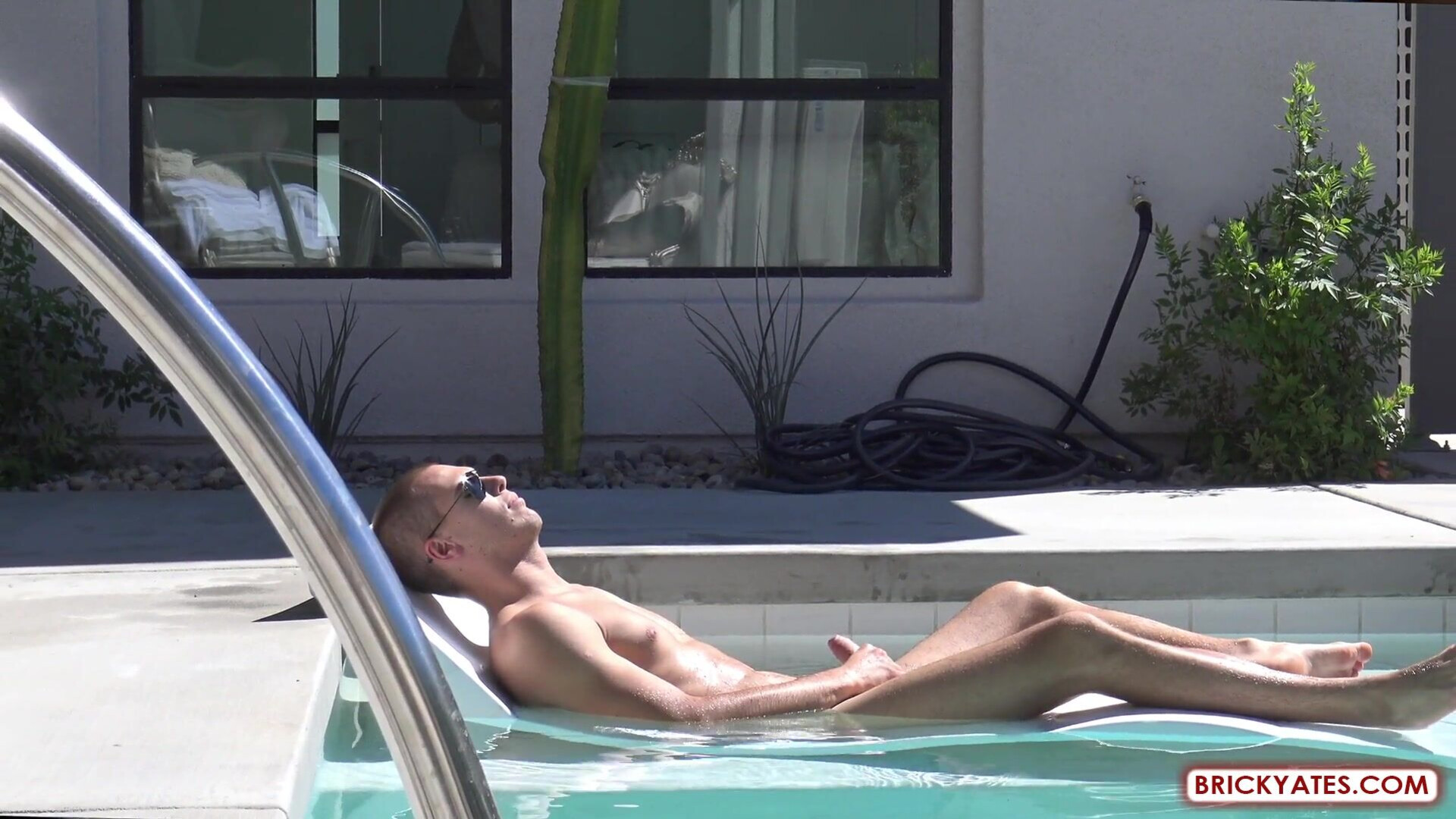 Maddison BF & GF relaxing and having sex in the pool in Palm Springs - teen - blowjob - blonde
