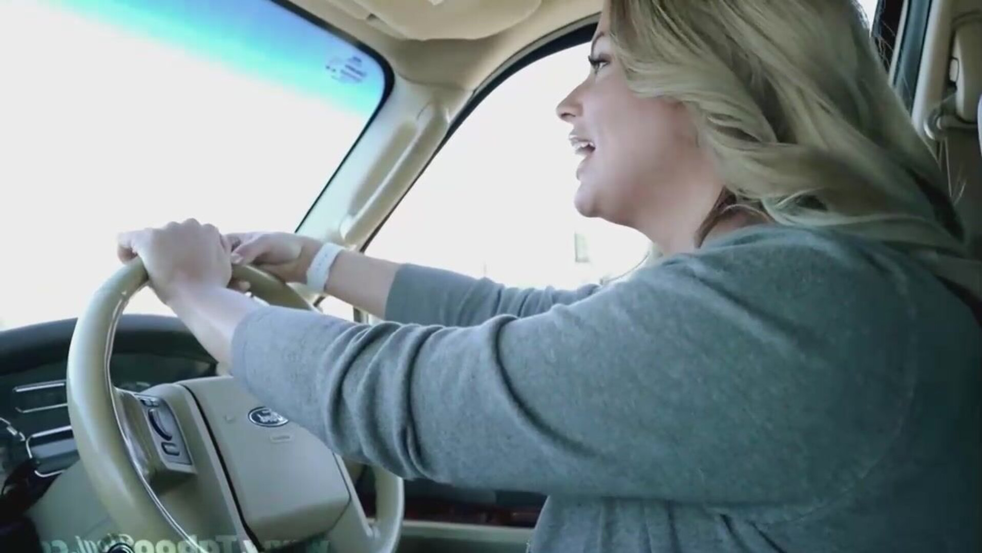 My First Vegas Trip With My Stepmom - cowgirl - cum in mouth - hot - hotshot - public - cuckold - teen - bbc - missionary