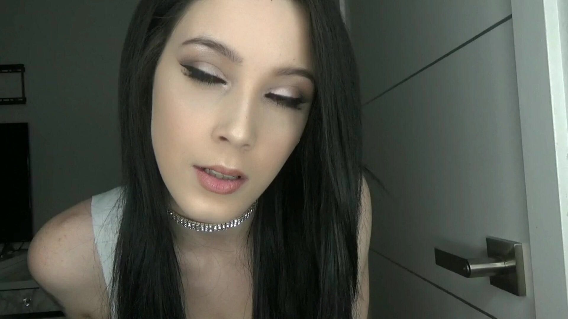 NoelleEaston Pantyhosed Hooters Girls Make You Weak - milf - masturbation - big tits