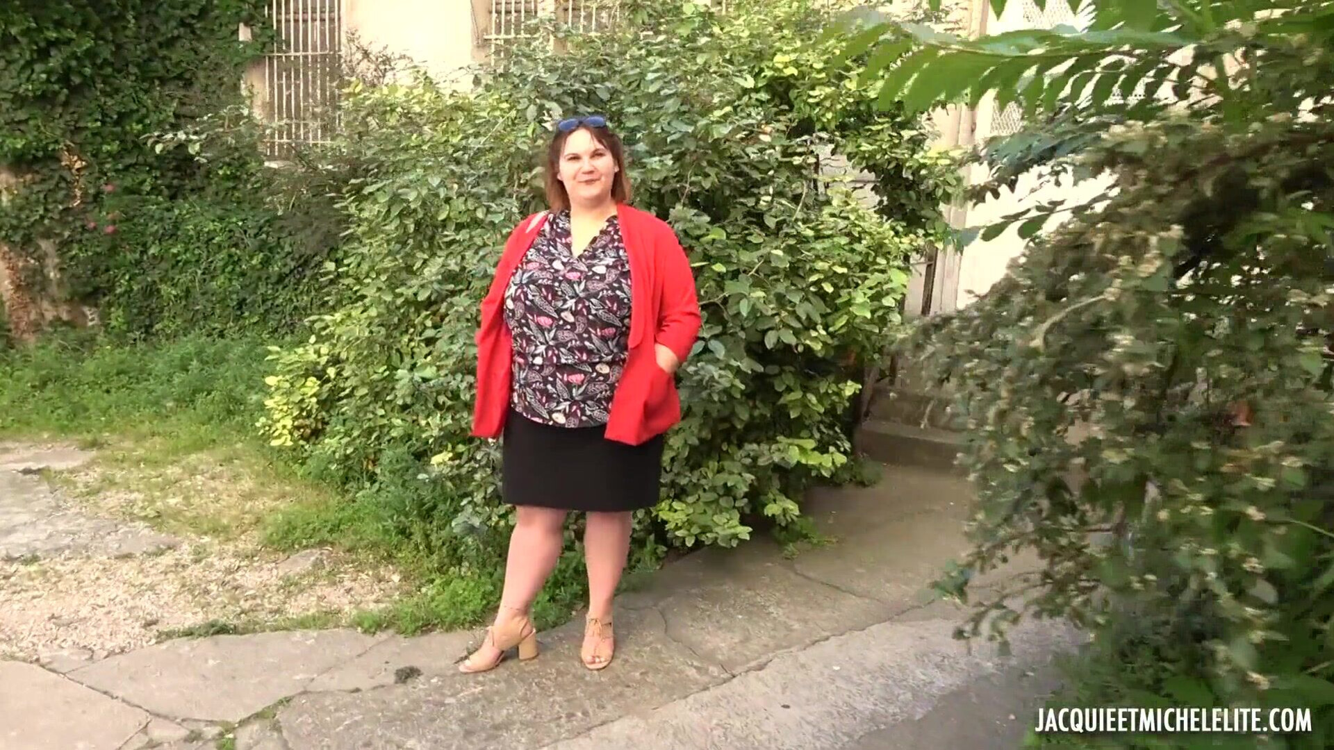 Rondouillettes Aux Gros Seins French BBWs - handjob - teen - wife - deepthroat - chubby - european - big ass - big tits - anal