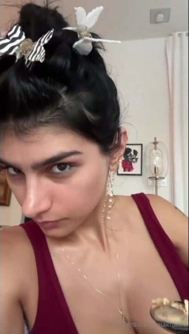 Smoking Tease Scene - big ass - big tits - blowjob - sex - fuck