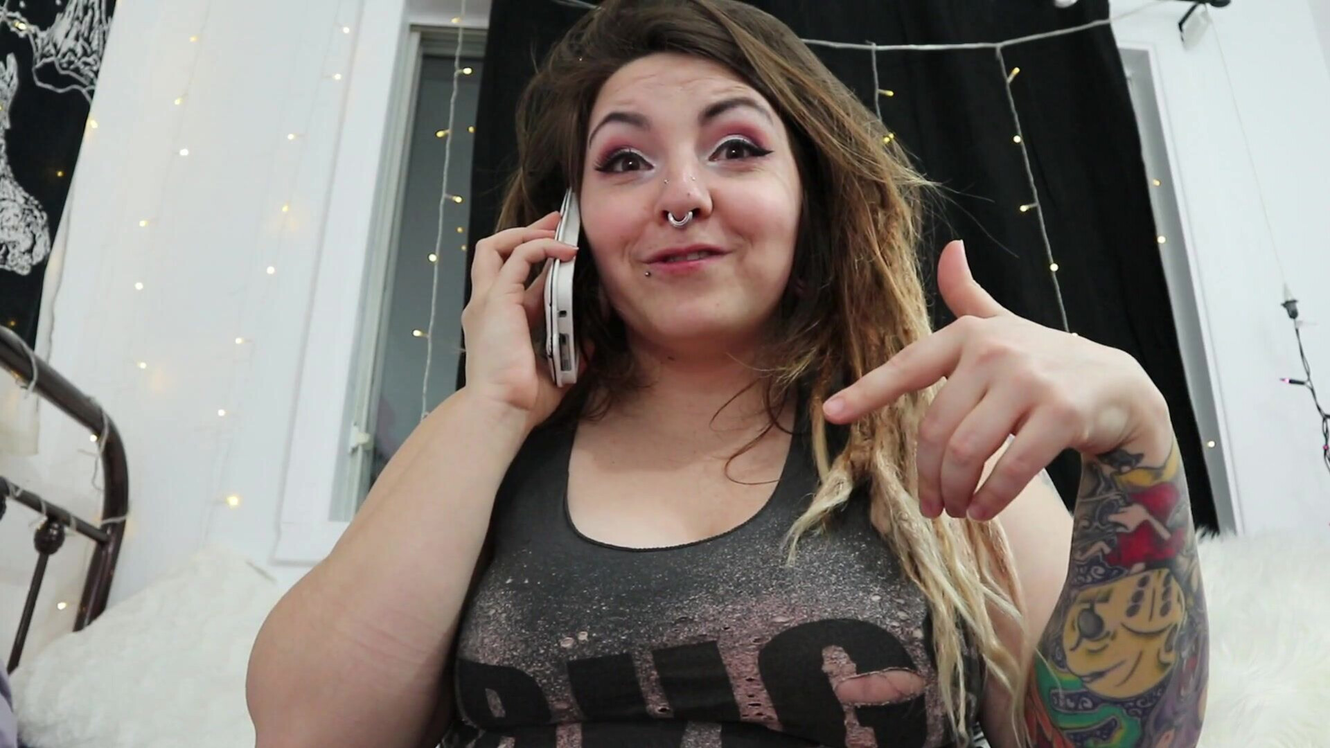 Spookybunz Calling Up My Girl So We Can Both Laugh - masturbation - big tits