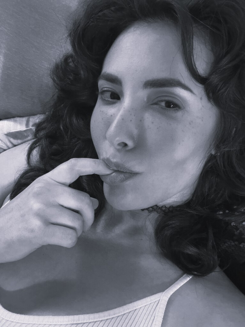 culona brunette de gran ojete - babe - cute