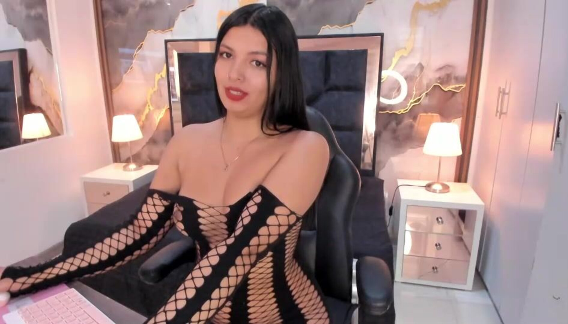 elizabethrodriiguez 2025 12 11 08h42m54s - webcam