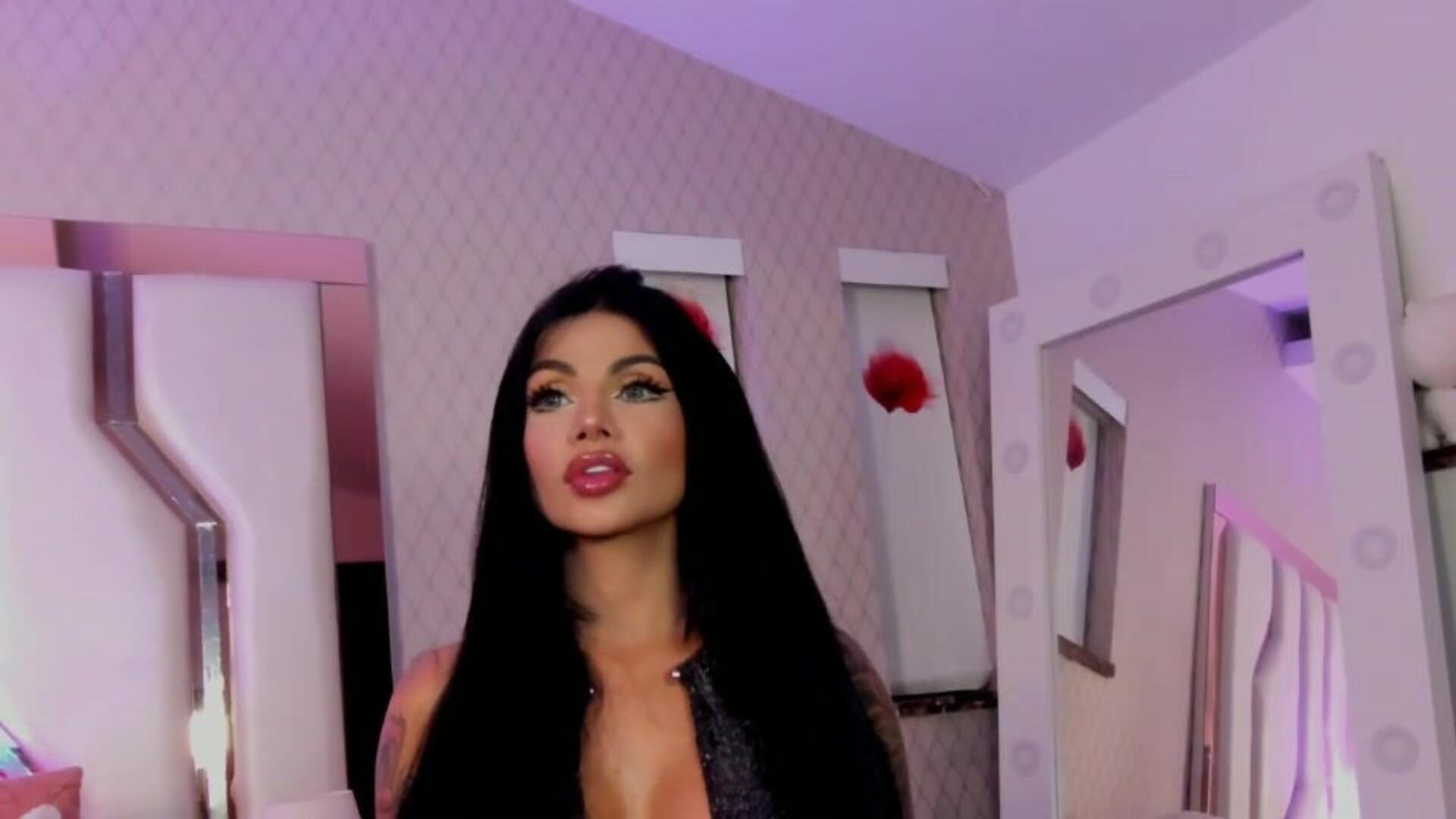 mariale q 2025 11 25 22h24m21s - webcam