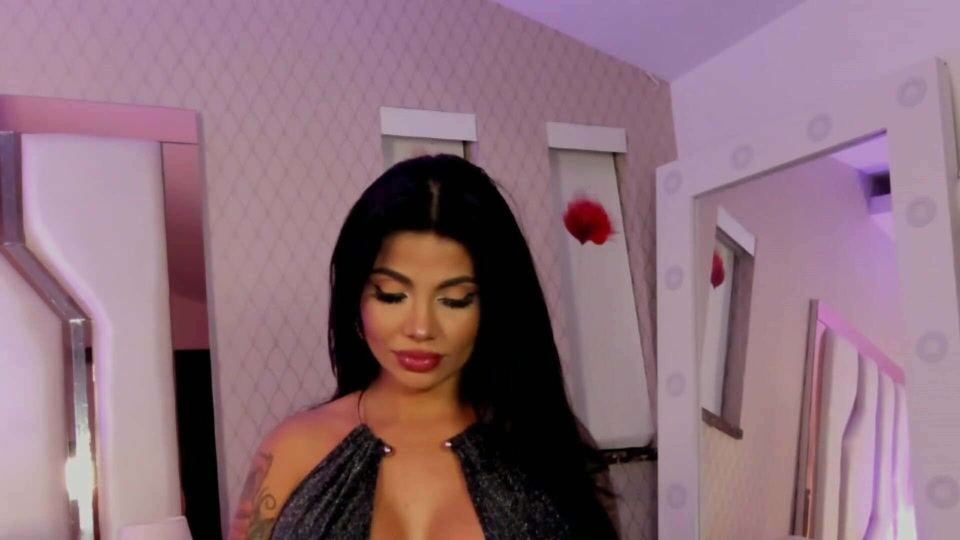 mariale q 2025 11 25 22h24m21s - webcam