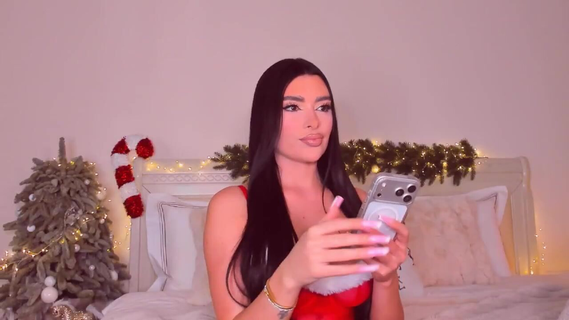 mary harris 2025 12 25 11h19m15s - webcam