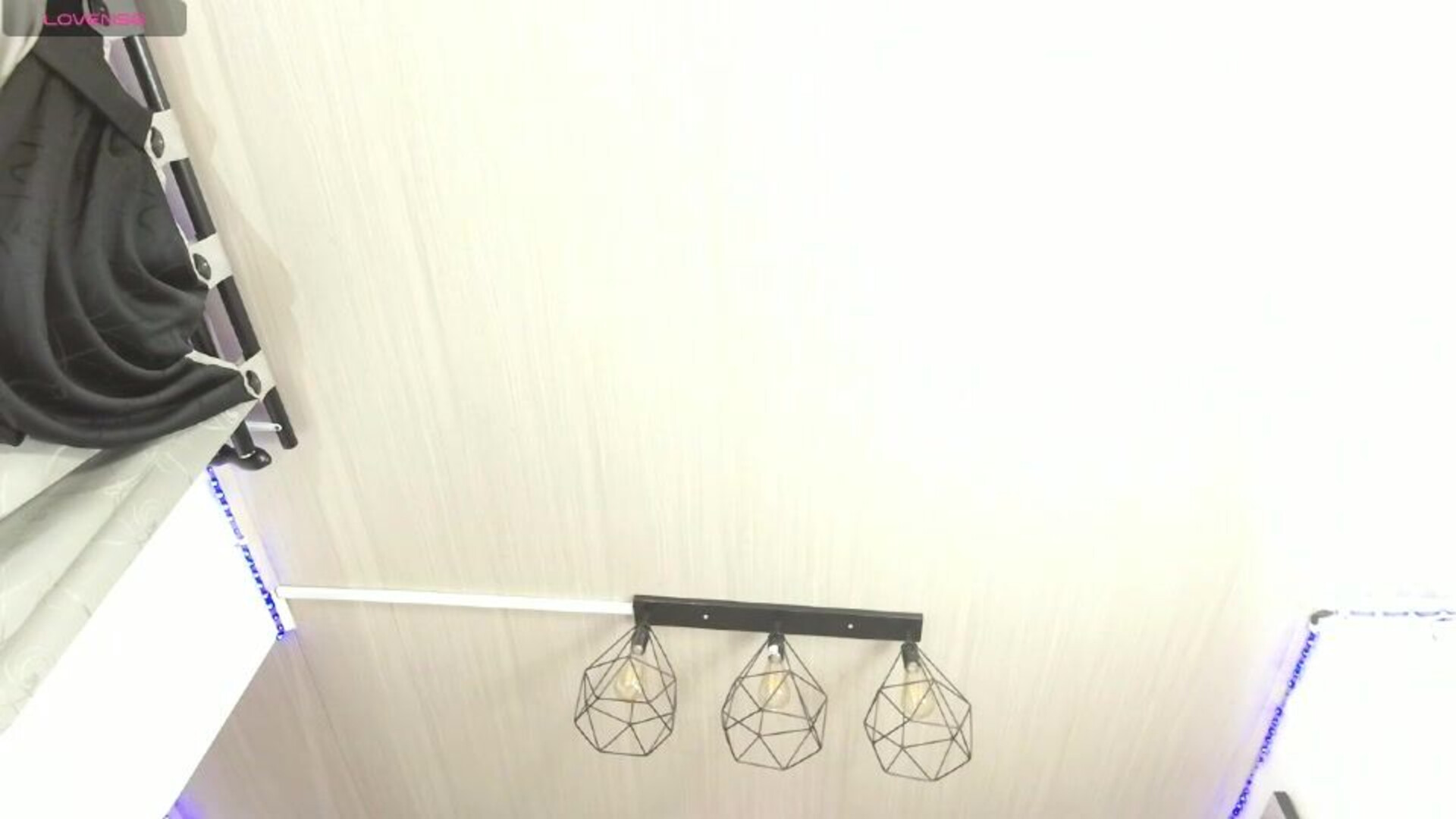 nataly kydman 2025 12 05 00h09m06s - webcam