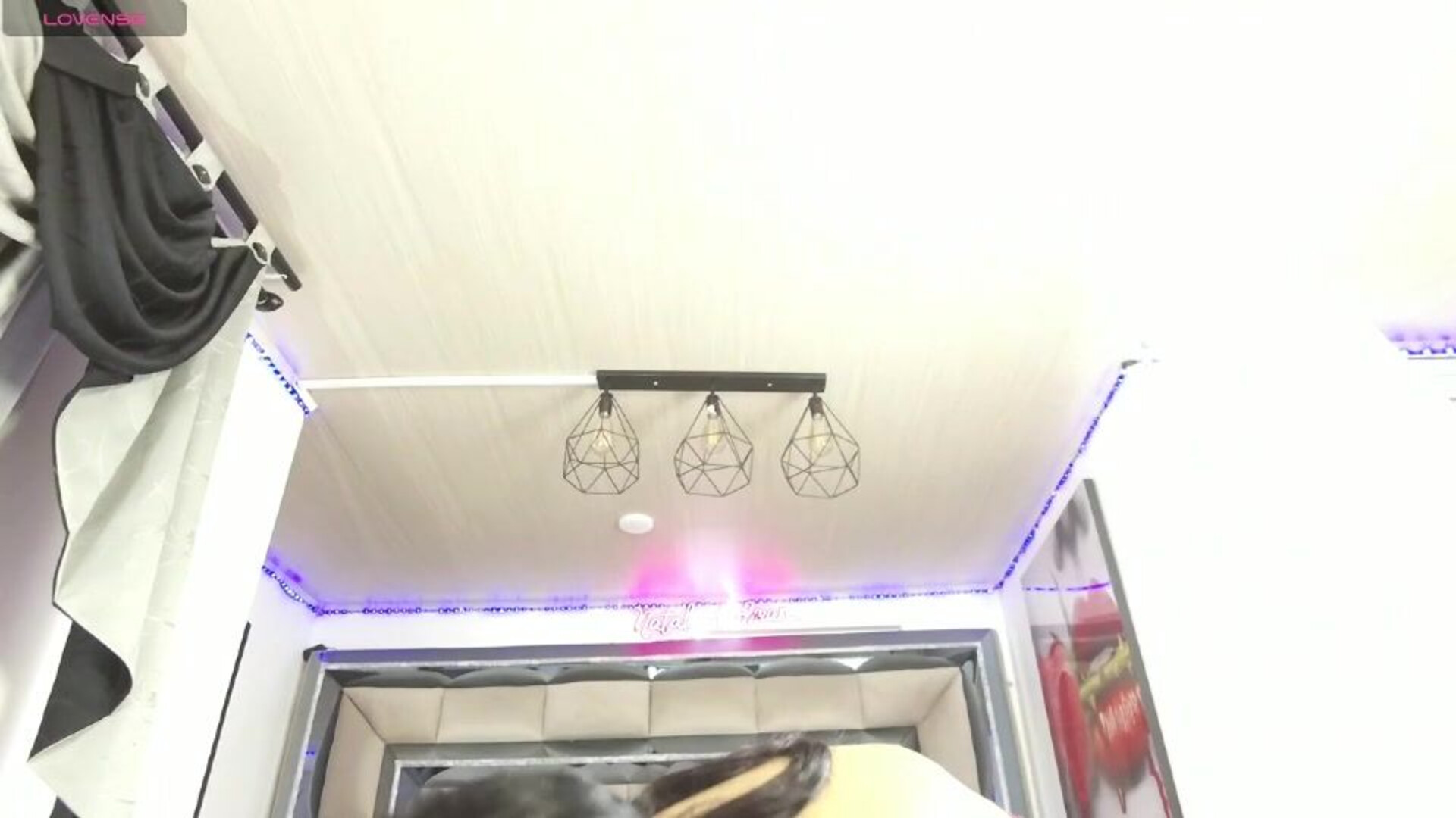 nataly kydman 2025 12 05 00h09m06s - webcam
