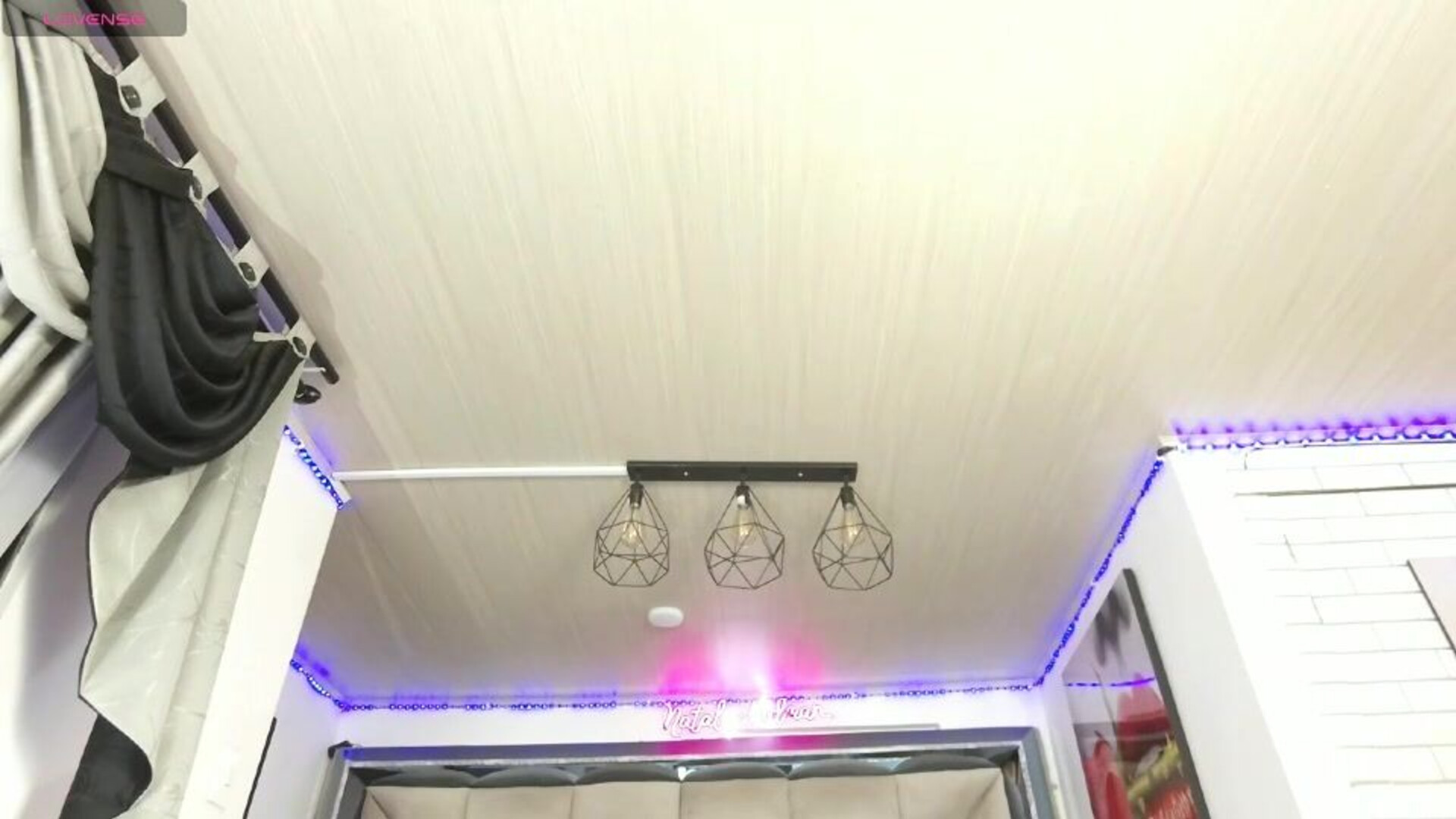 nataly kydman 2025 12 05 00h09m06s - webcam