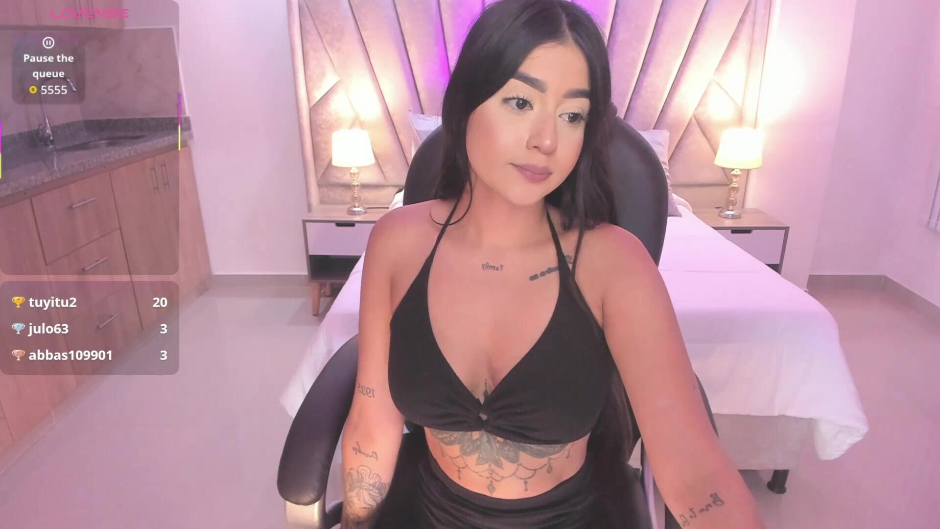 sabrina nova CU 2025 11 20 19 5 - webcam