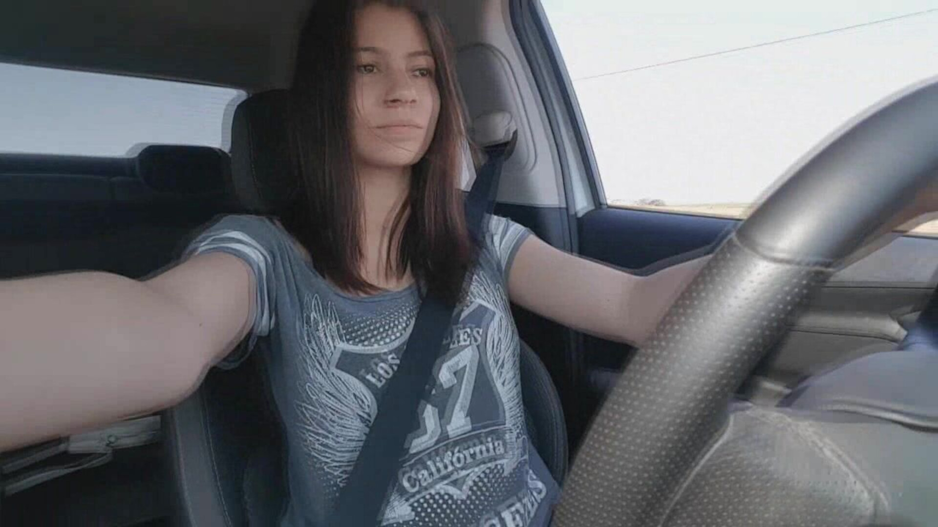 Andreza Sweet Teen Cum Play In The Restaurant Bathroom - amateur - solo - teen