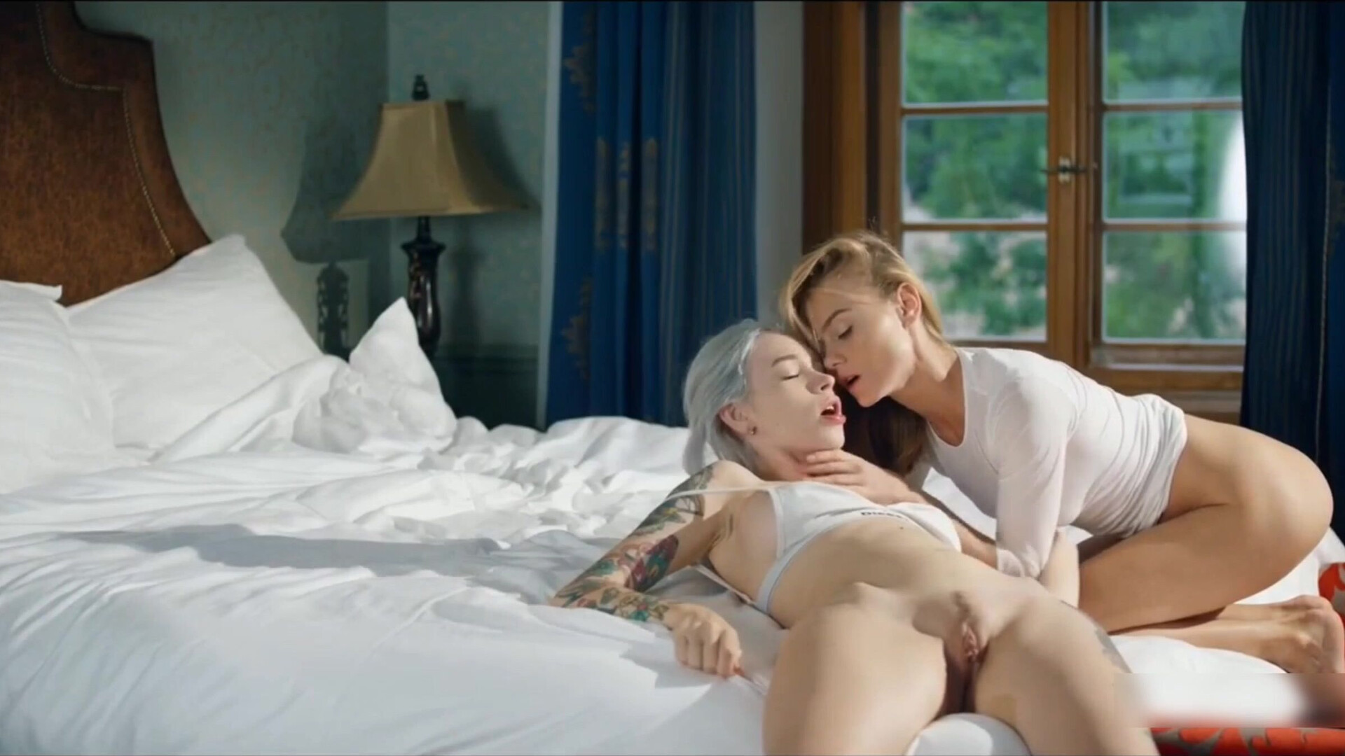 Arteya Gender fluid 4K - big tits - blonde - lingerie - red - neighbour - crush