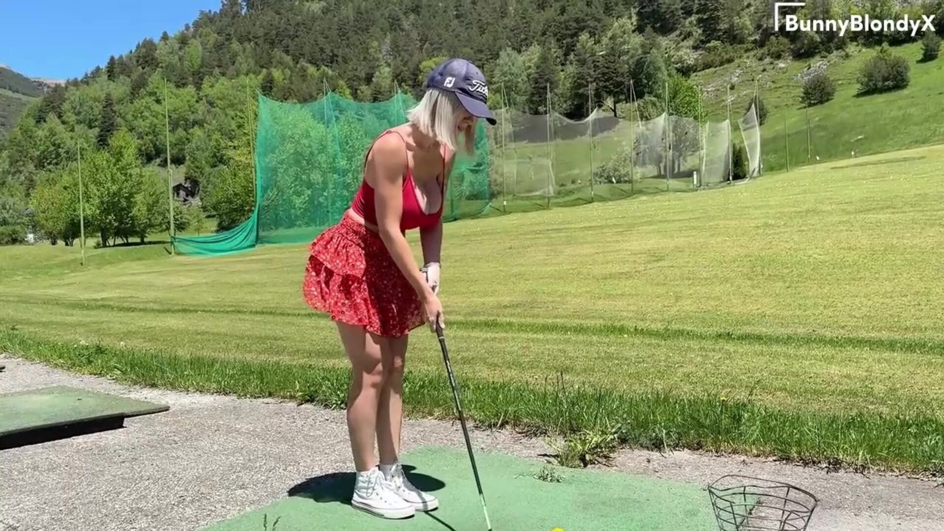 BunnyBlondyX Golf Turns into a Hard Fuck - big tits - blonde