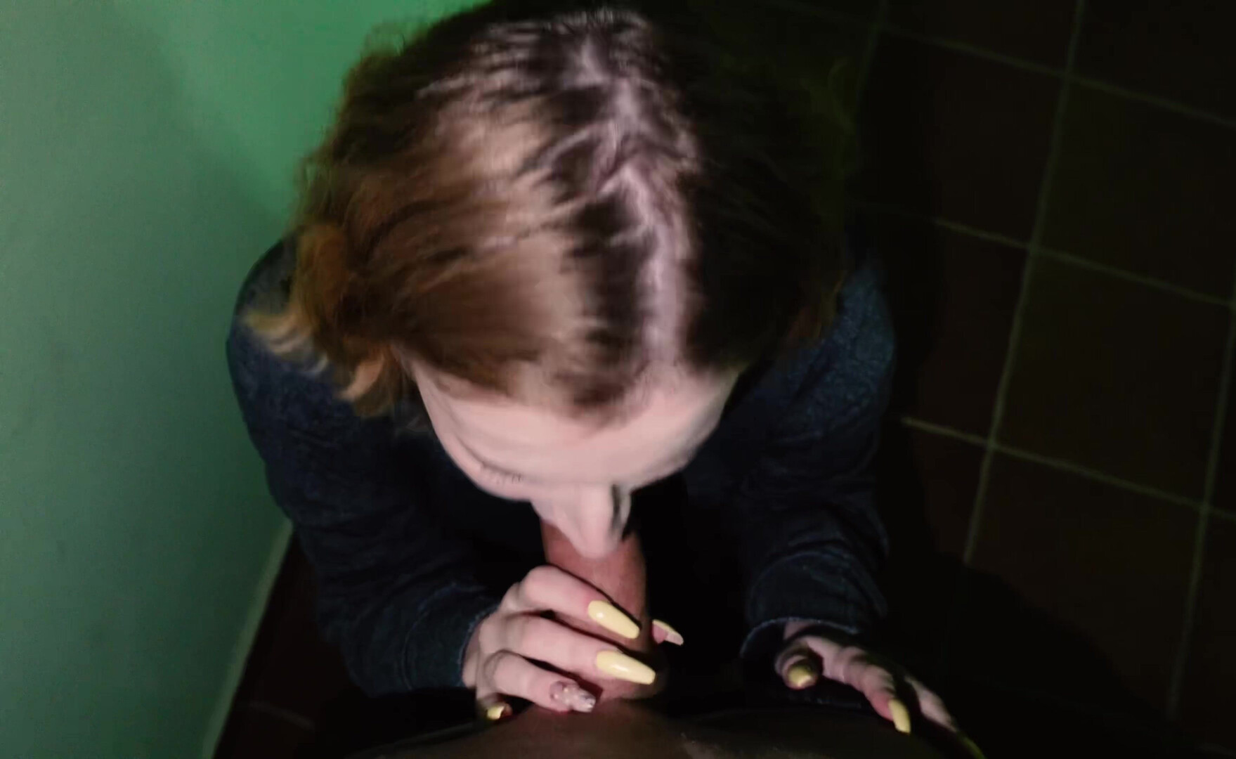 Diana Rider We Fuck In The Entrance While The Mother Is At Home - amateur - blowjob - babe