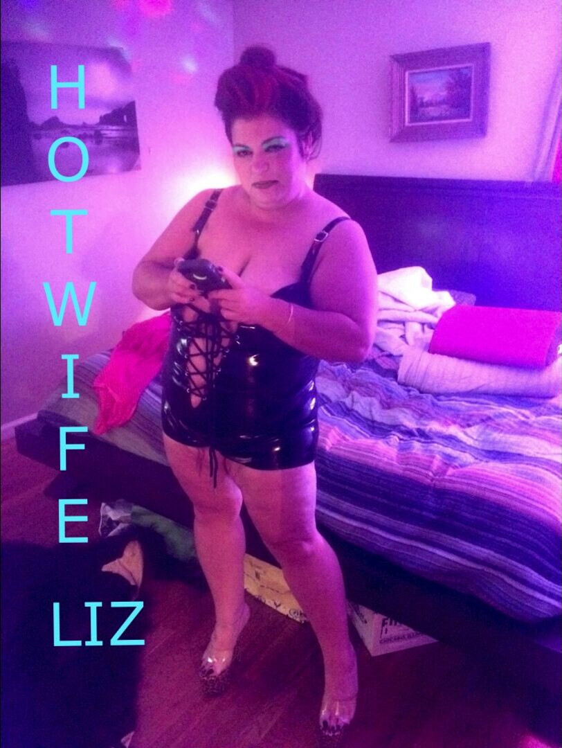 Glam Whore Liz Heat Fucking Outdoors on a Sheepskin Rug - mature whore - queen of spades - shared wife