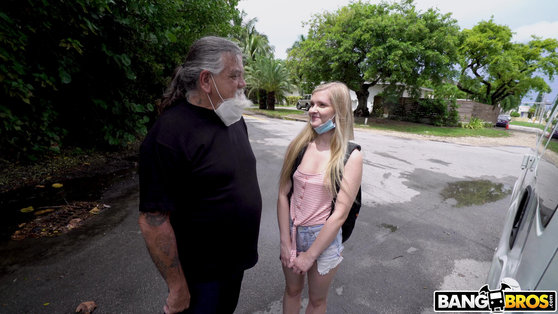 Harlow West Daddy's Girl Goes For a Ride in 4k - 4k - teen - squirt - interracial