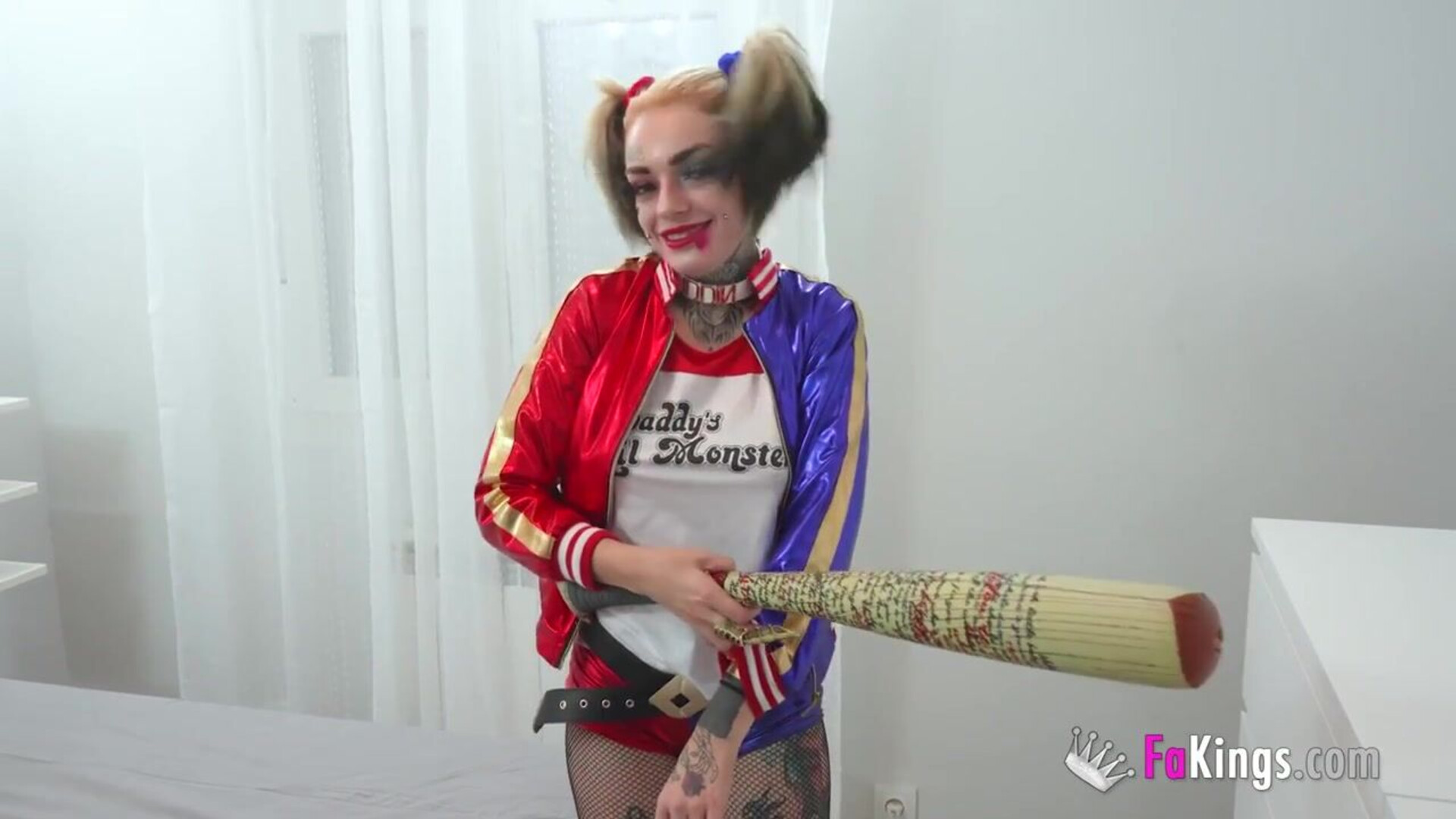 Lady Medusa Has visto las tetas de Harley Quinn Busco una polla más grande - latin - spanish - blowjob