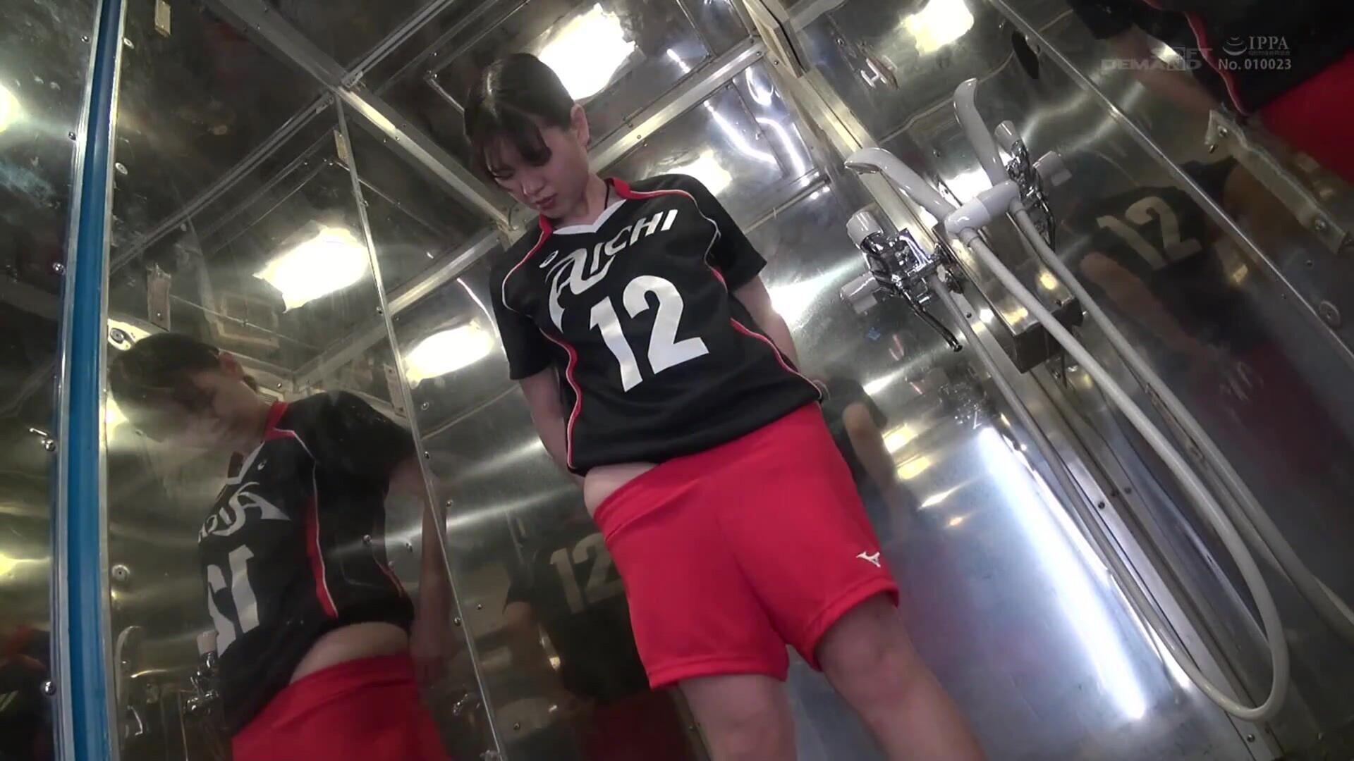 SD MM 169 Magic Mirror College female athletes who dedicate their youth to club activ - babe