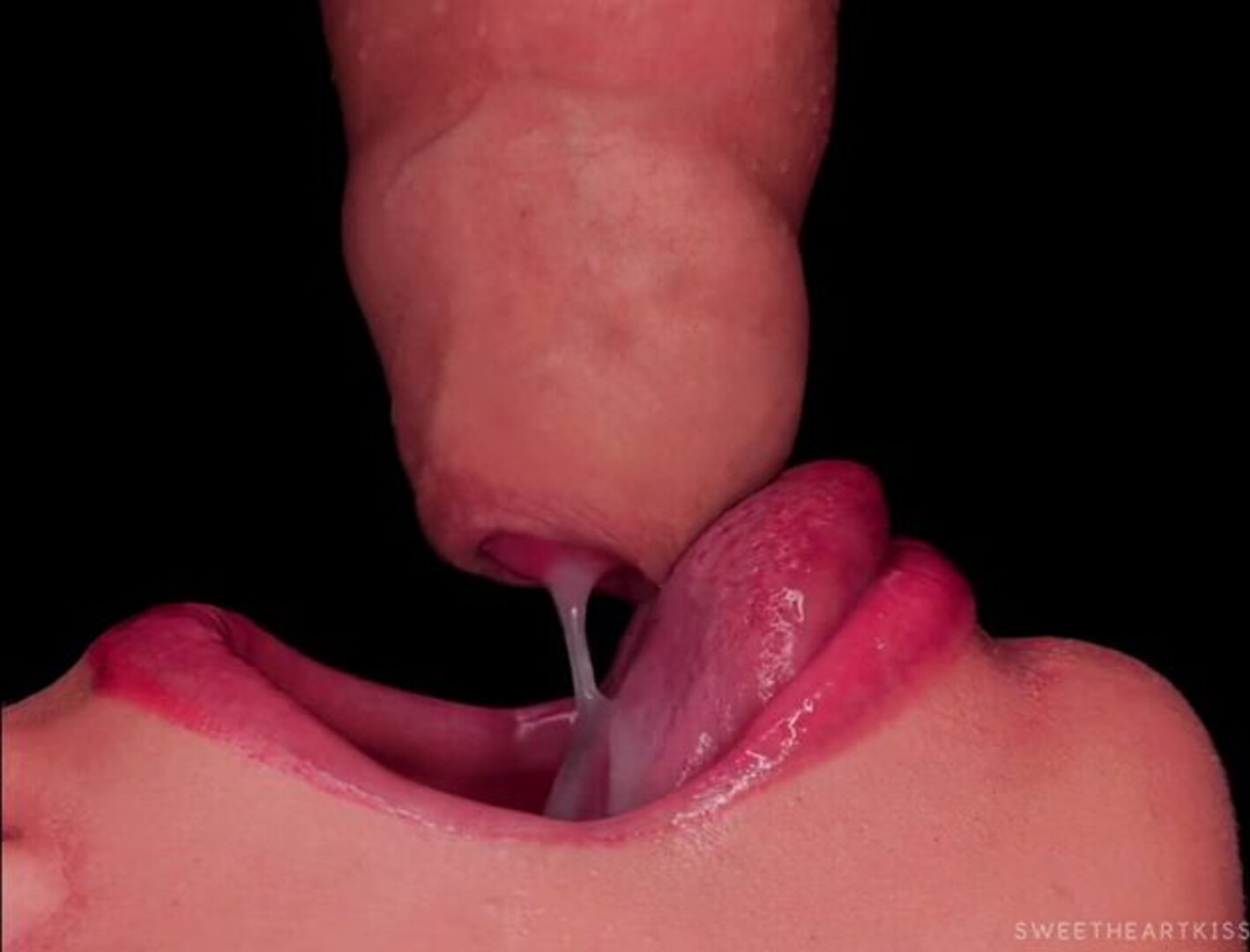 Super Closeup cocksucking cock licking Dicklicker slowmoe - slowmoe - cocksucking - dicklicking
