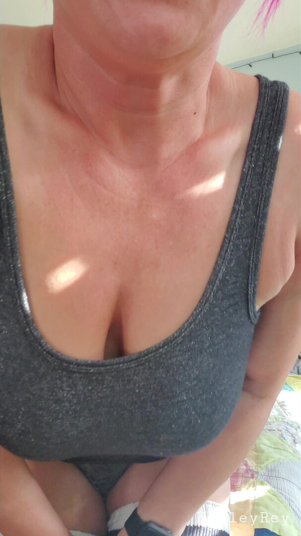 harleyrey mommy caught you sniffing dirty socks - milf - big ass - big tits - mom - mommy - solo - masturbation