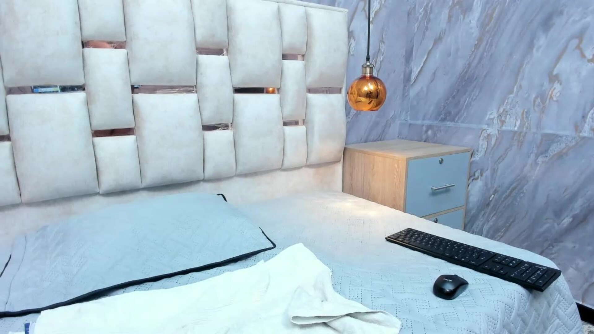 horneyyabby 2026 01 04 08h09m07s - webcam