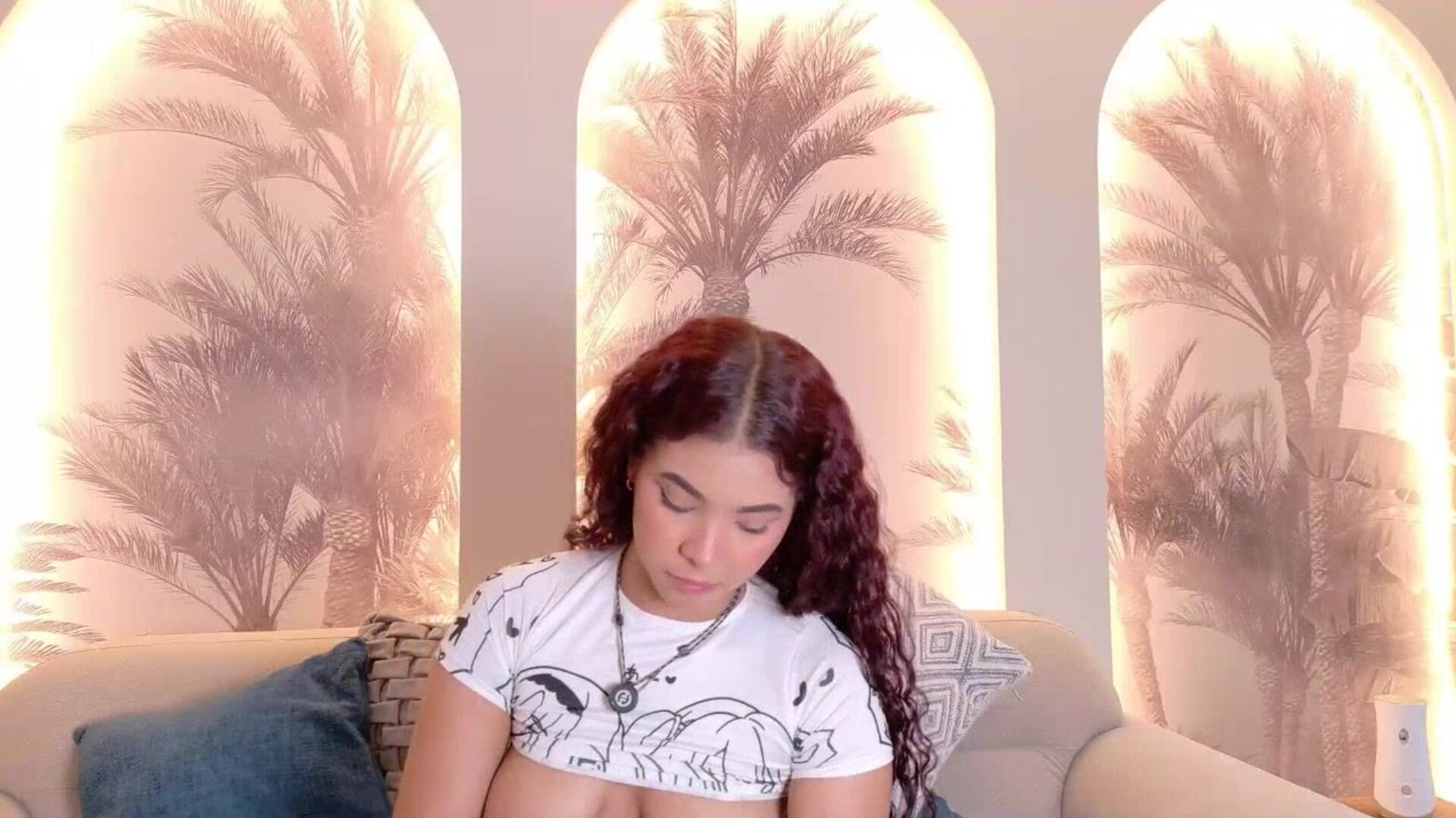 natalieheaven 2025 12 28 08h02m02s - webcam
