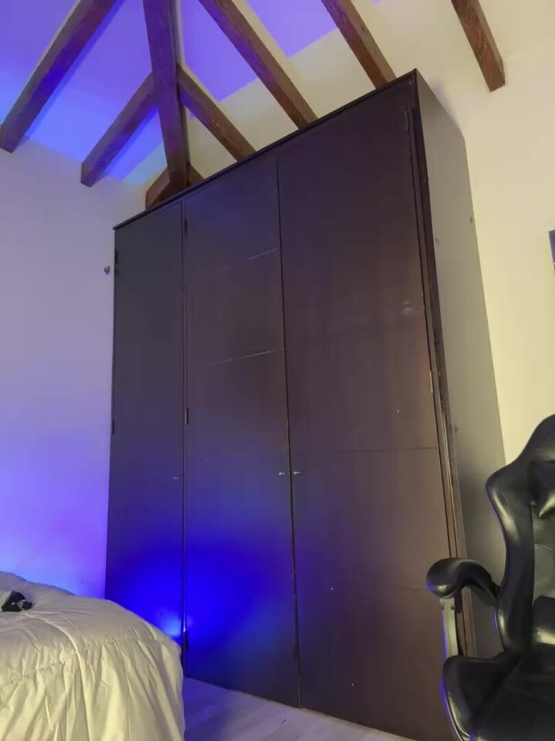 s45m30h22 71 40 6202 reggaj ave - webcam