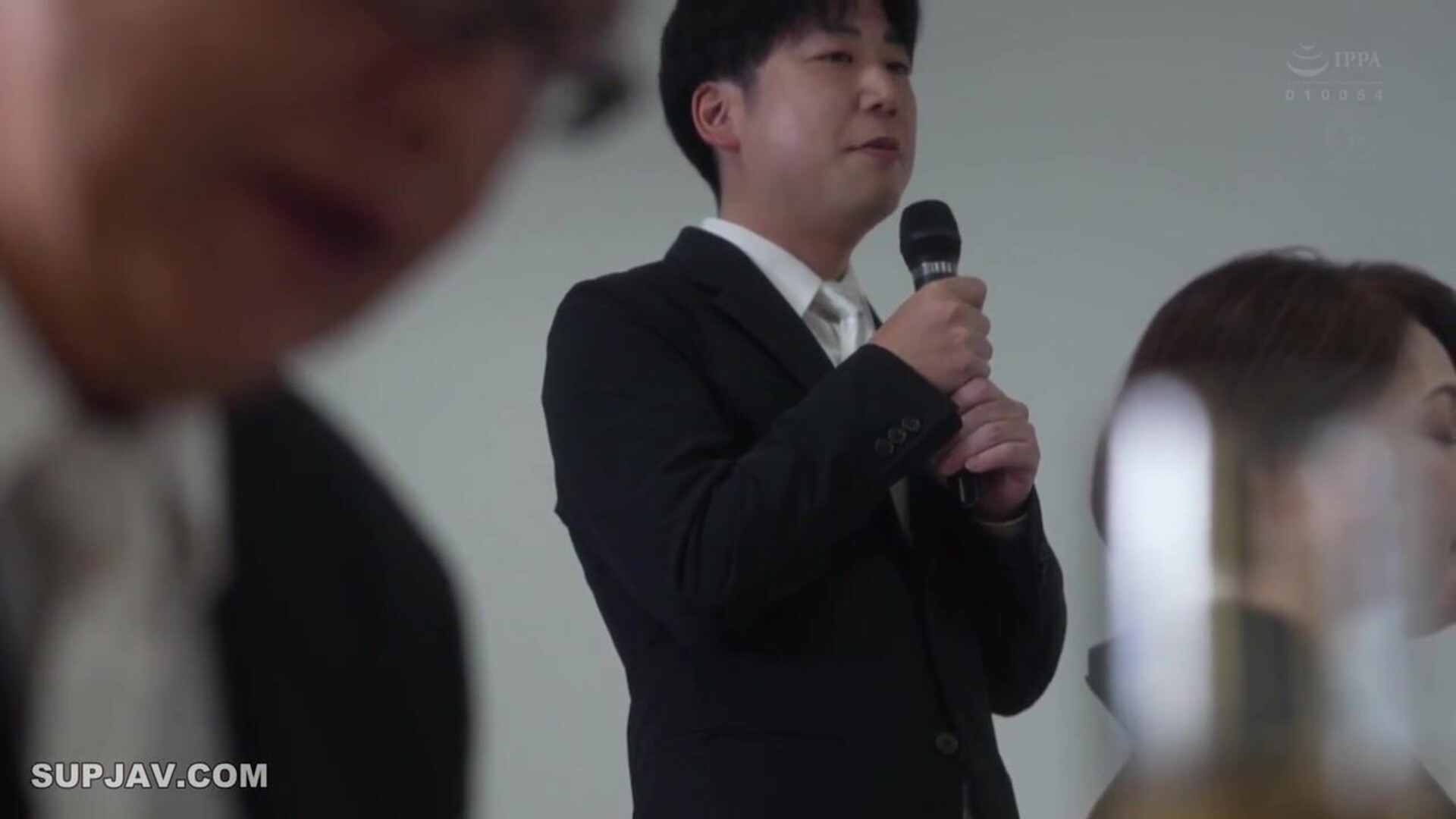 A Affair Of A Mother In Law With Son In Law In The Wedding Reception - japonese - asian - mature