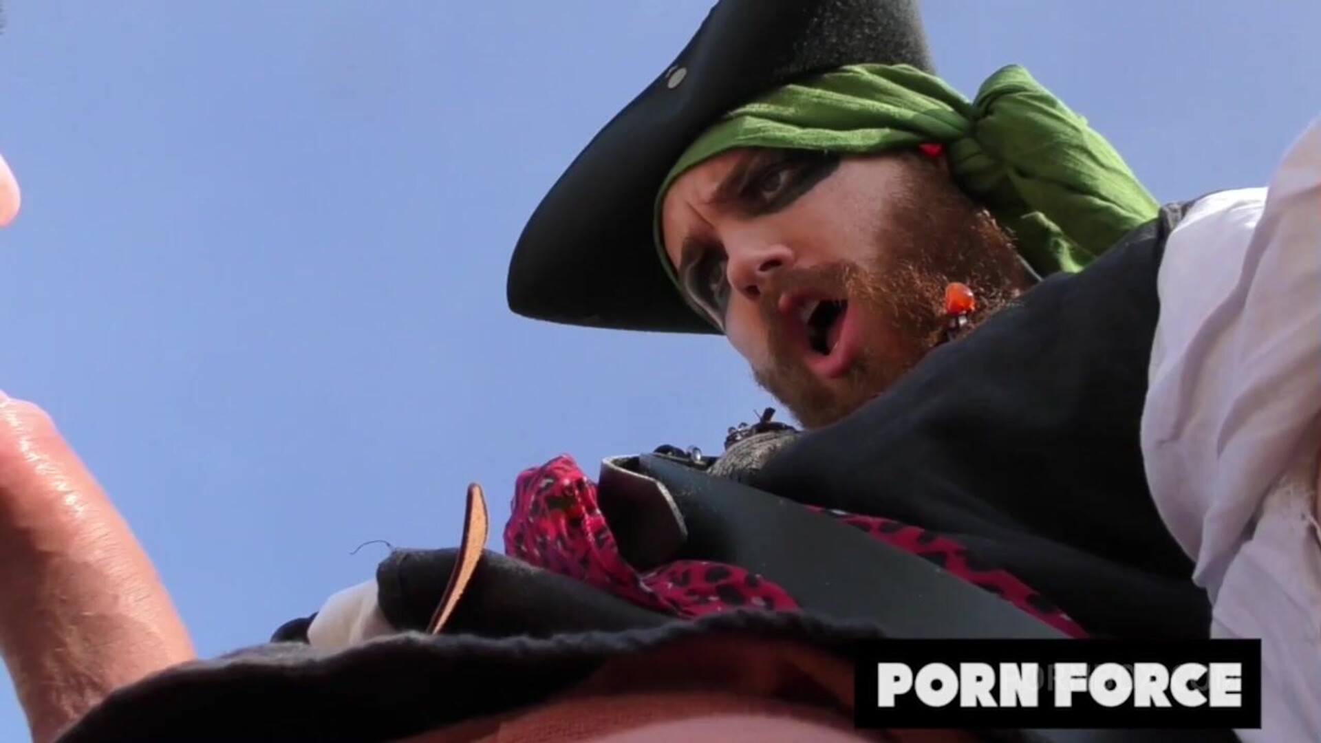 Alice Kinkycat Pirate Spots Slut And Analizes Her - alicekinkycat - devilanal6 - outdoor - anal - asstomouth - atm - a2m - gonzo - gape - fetish
