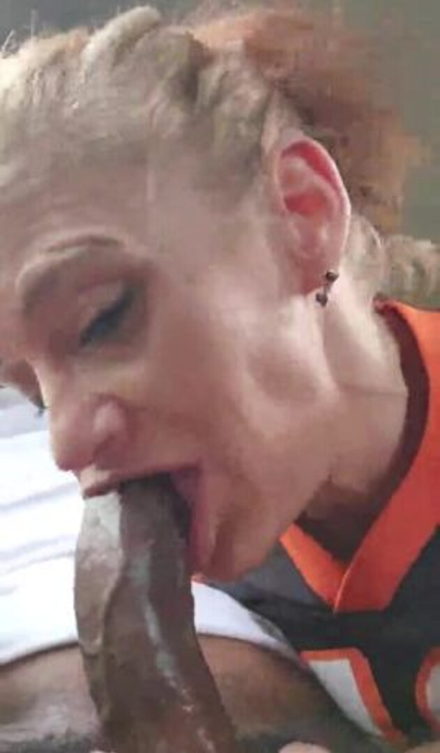Bengal fan mature cocksucking Gumjob - cocksucking - asslicking - deepthroat - bbc - gumjob