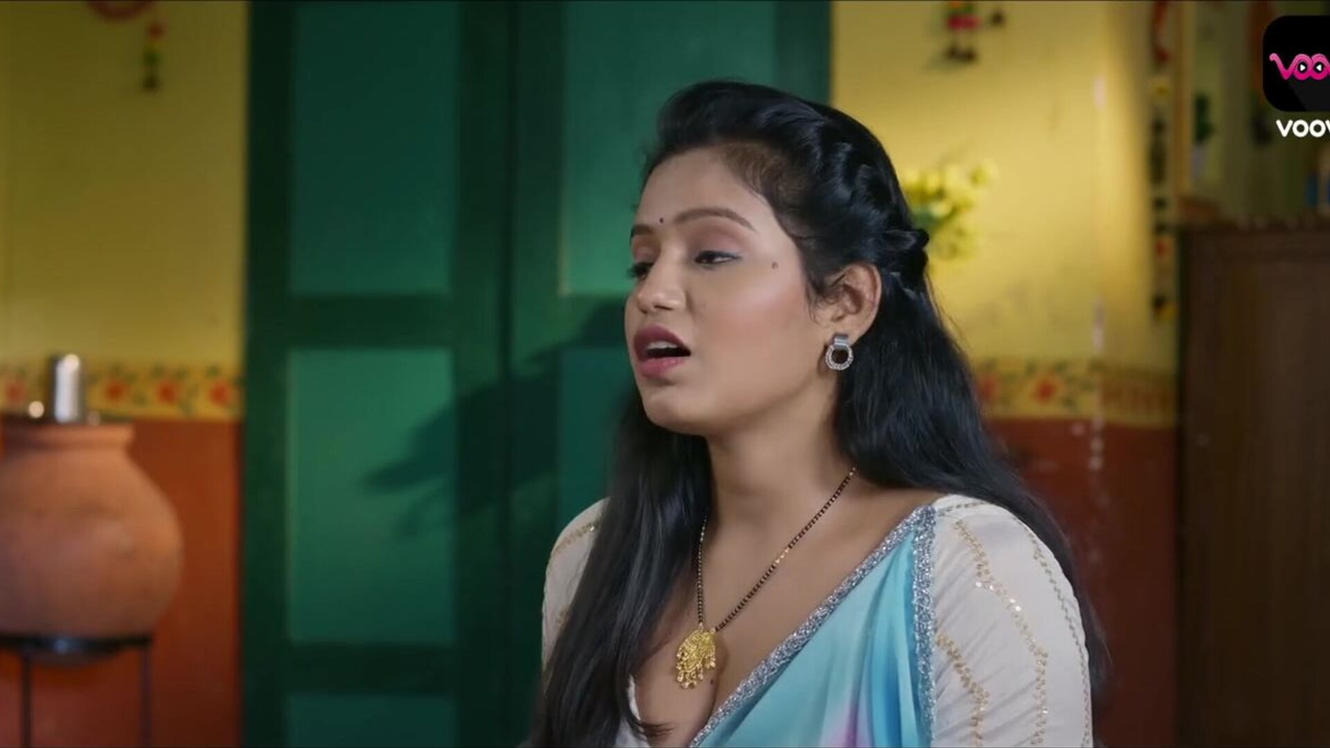 Berang Season 1 Episodes 3 and 4 (2023) VooVi Hindi Hot Web Series - jinnijazz - prajaktajahagirdar - neelam - sapnasappu - arpitadey - tinanandy - tinadutta - bhargavidebi - bhargavidevi - sucharitab