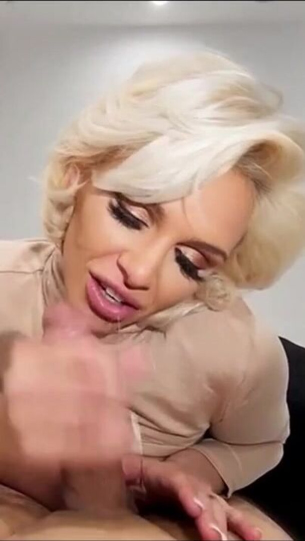Charli Phoenix vertical POlV - pretty mouth - pretty face - old school hollywood