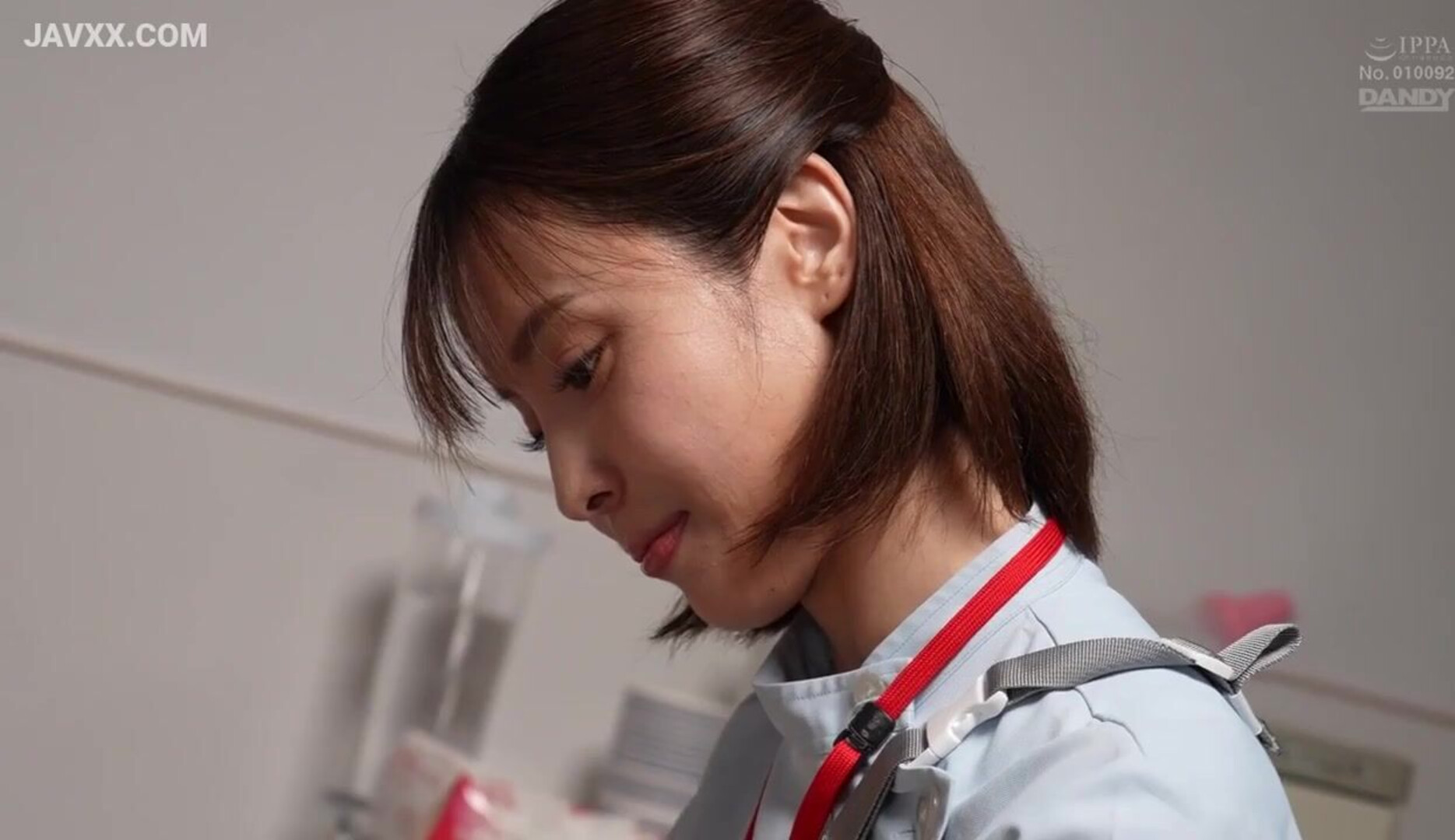 DANDYA 024 A middle aged nurse who intentionally makes a you - asian