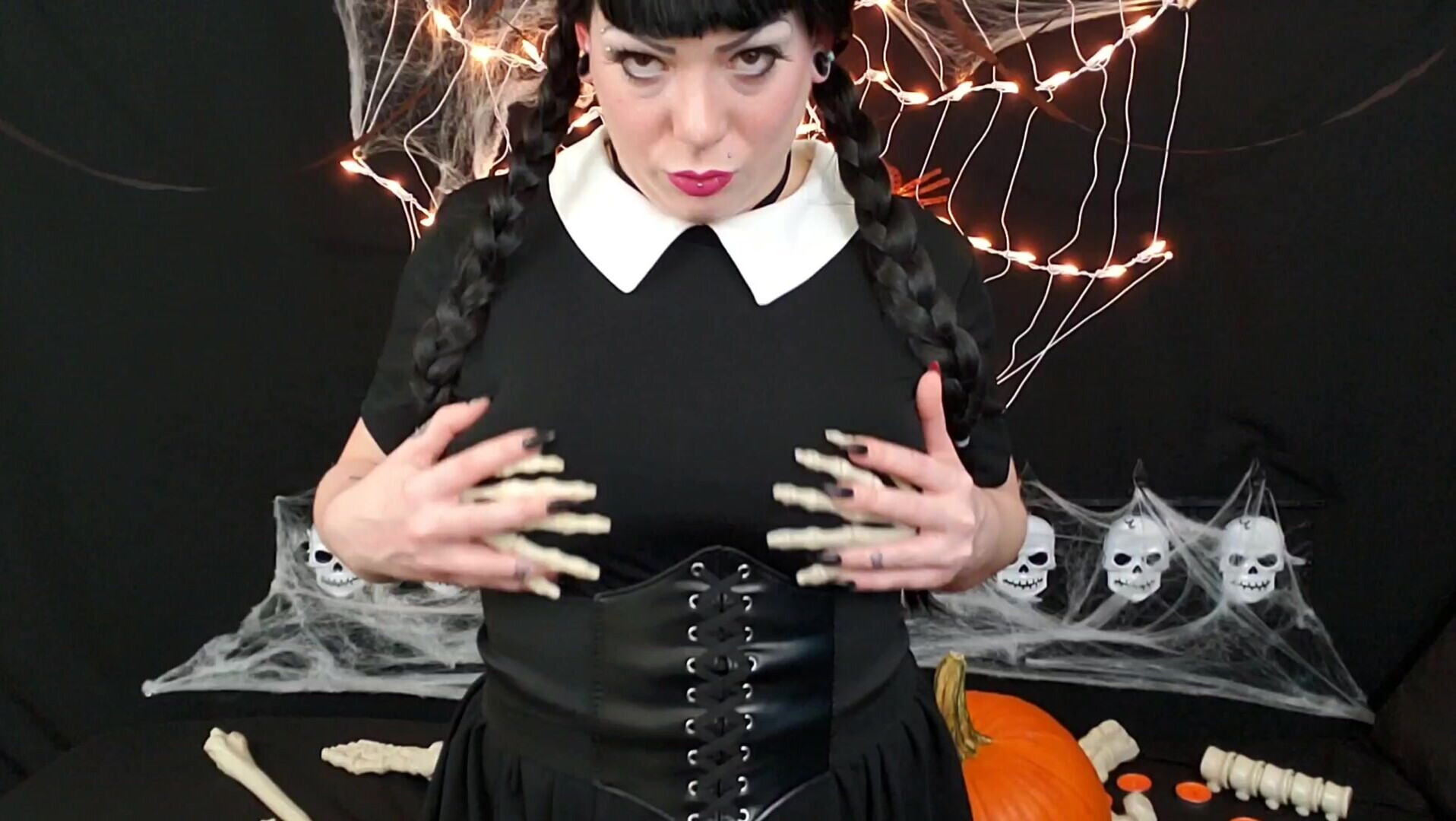 Miss Lolo Wednesday Addams Anal Creampie - solo - masturbation - amateur