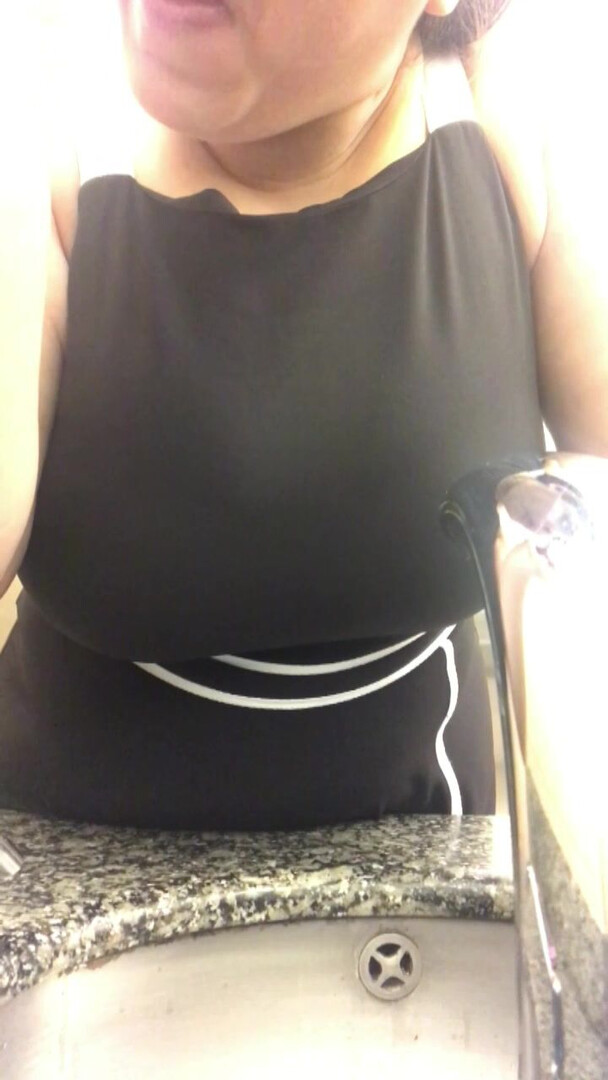 Missbustylatina Mall Fun - bbw - solo - big tits