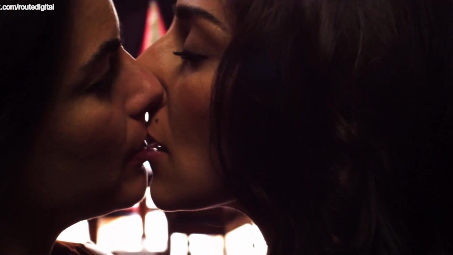 Necar Zadegan & Traci Dinwiddie Elena Undone (2010) - lesbian - big ass - small tits - big tits