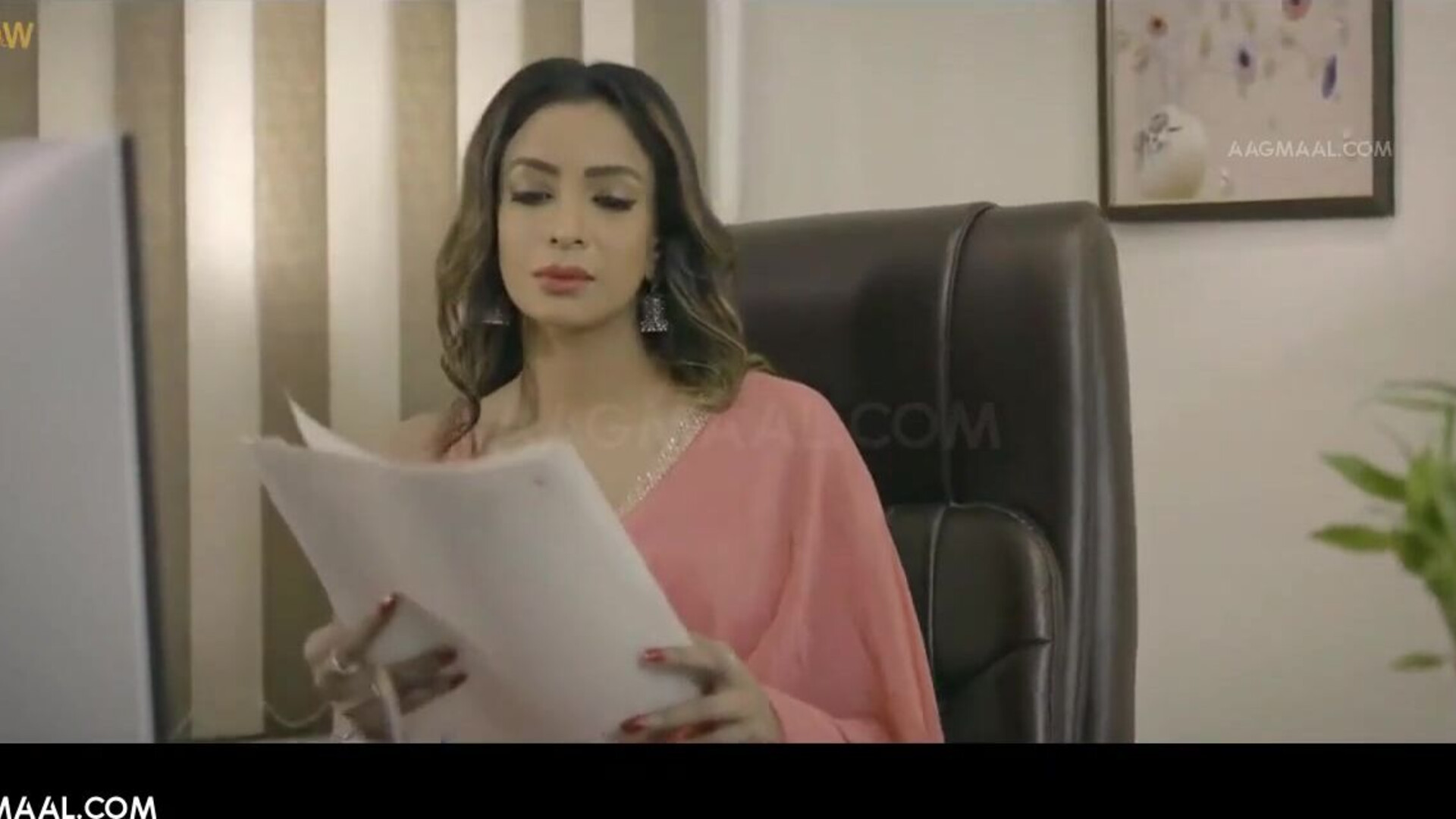 Room Mate Season 01 Episode 01 (2023) Woow Hindi Hot Web Series - priyagamre - leenasingh - sharonparmar - bhartijha - ayushibhowmick - prajaktajahagirdar - peehukanojiya - pihusharma - poojasinha - pihujaiswal