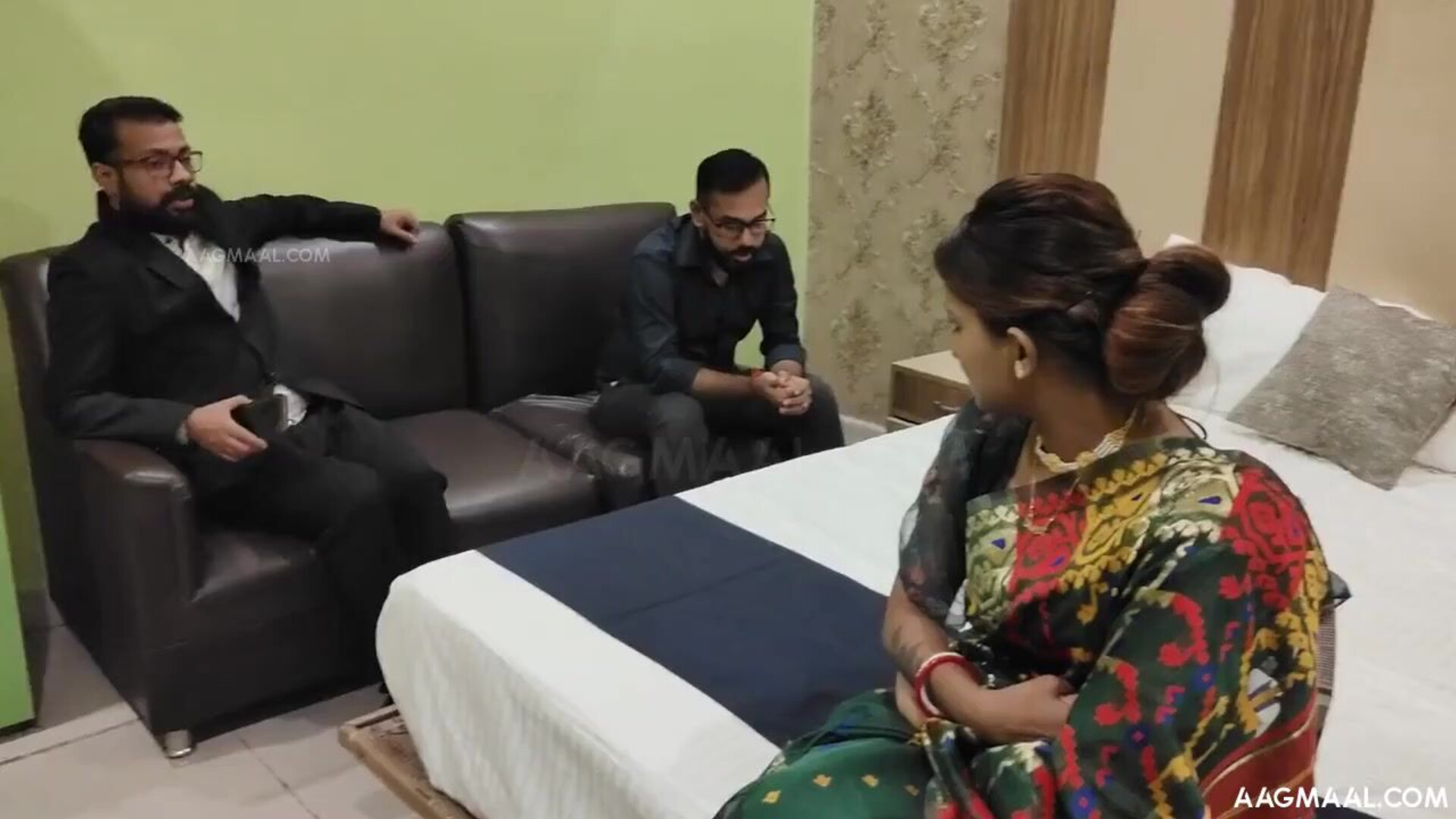 Wife Share Uncut (2023) Hindi Hot Short Film - ritupandey - prajaktajahagirdar - neelam - sapnasappu - bhargavidebi - bhargavidevi - tinanandy - tinadutta - sucharitabhattacharya - alkaraj