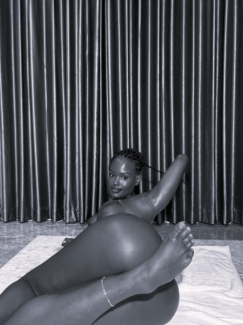ebony de gran culo majestuoso - babe - cute