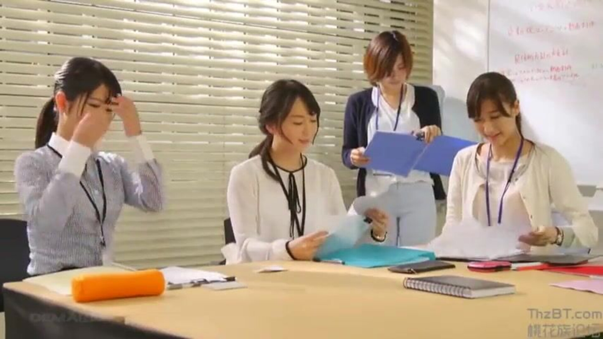 japanese girls swallow cum - public - cum - swallow