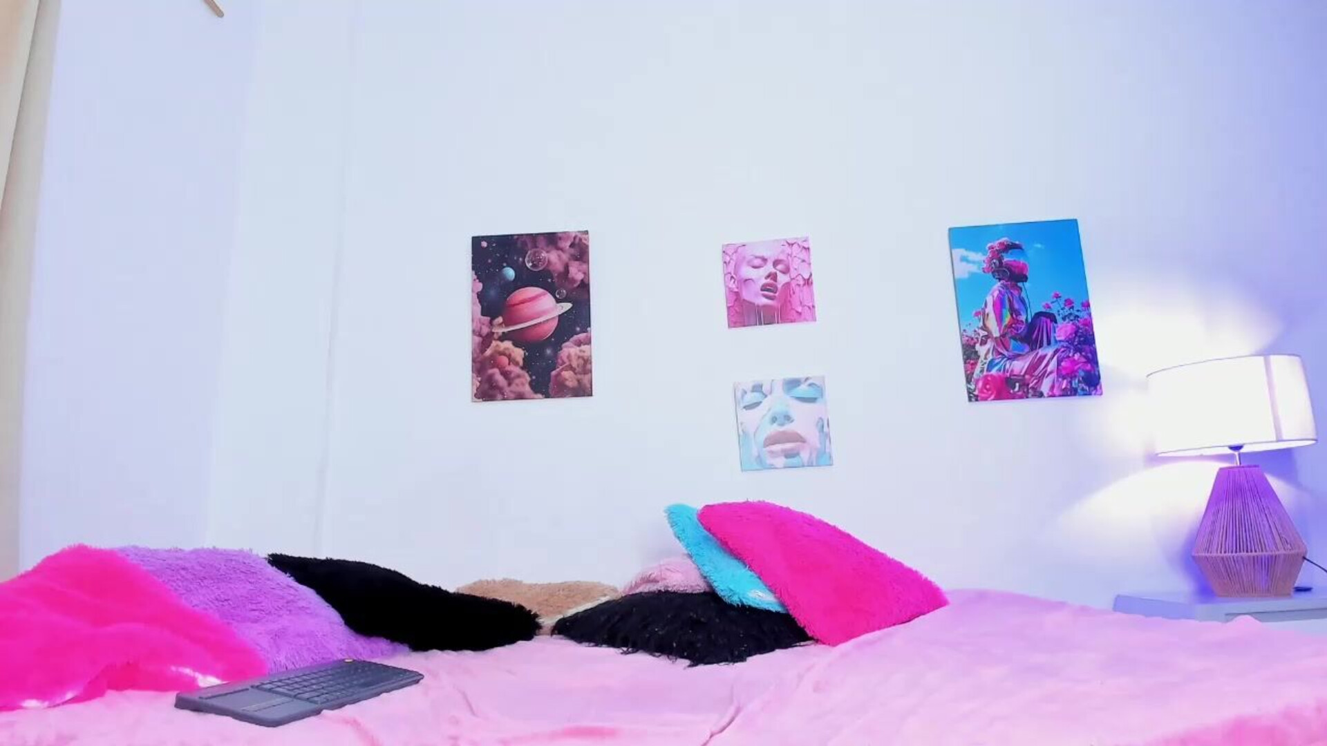 victoria rodhe 2026 01 08 11h49m31s - webcam