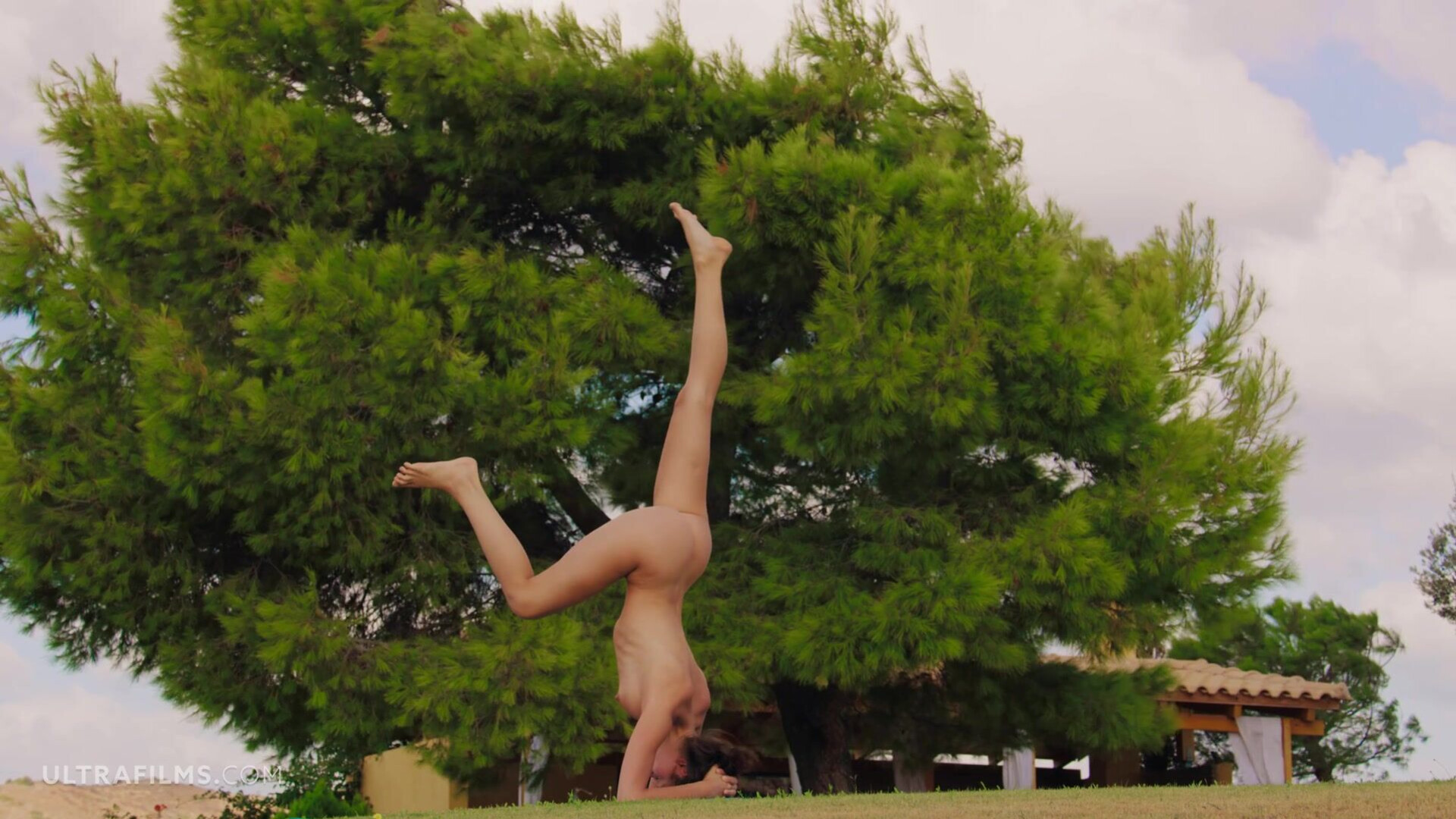 Alissa Foxy Sun Salutation - teen - babe