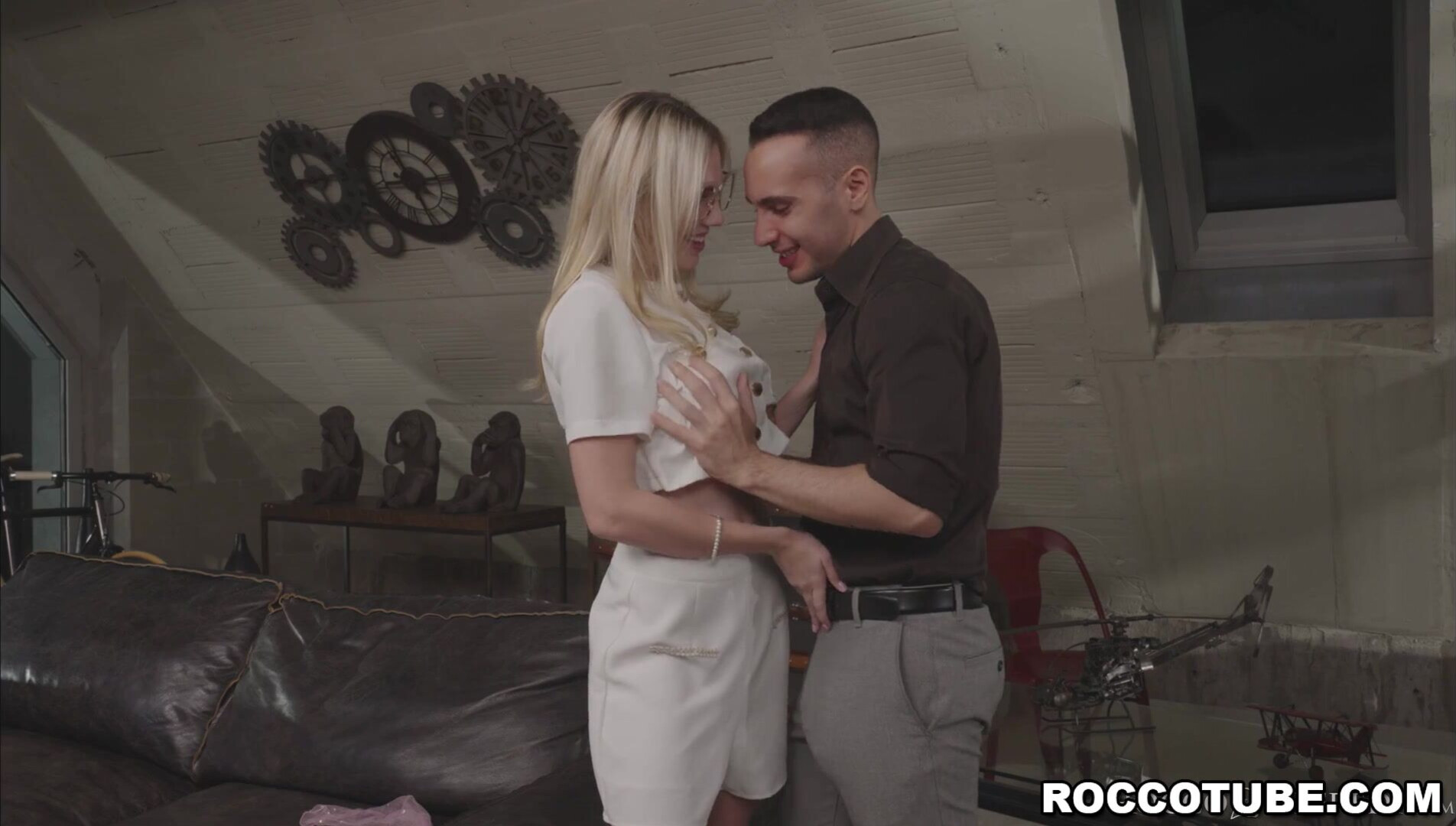 DAP! Fisting herself while being anal fucked! - blonde - big tits - hardcore - anal - fingering - double anal - milf - fisting - blowjob - deepthroat