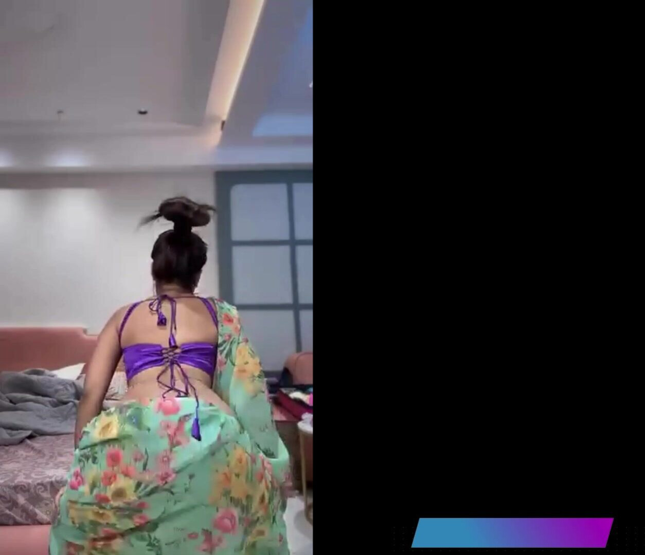 Hot Desi Babe Twerk in Saree - desi - saree - twerking - twerk - big ass - dance - dancing