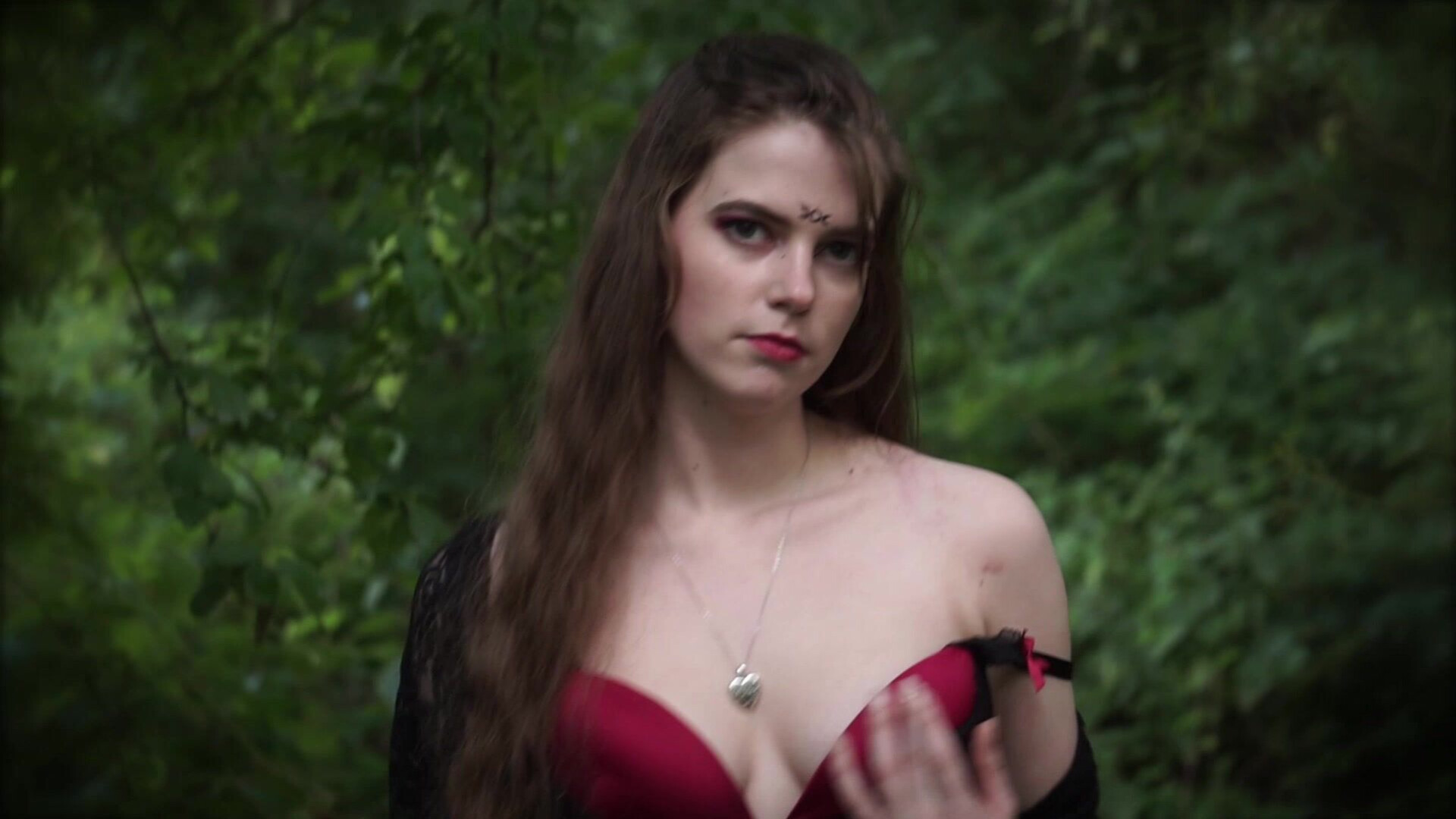 Longhairluna Hf Vampire Queen Slayer Pov - amateur - solo - petite
