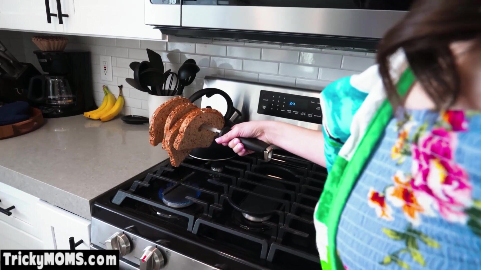 MILF stepmom cant cook but love sucking - milf - taboo - big cock - big dick - blowjob - pov - deepthroat - brunette - stepson - family roleplay