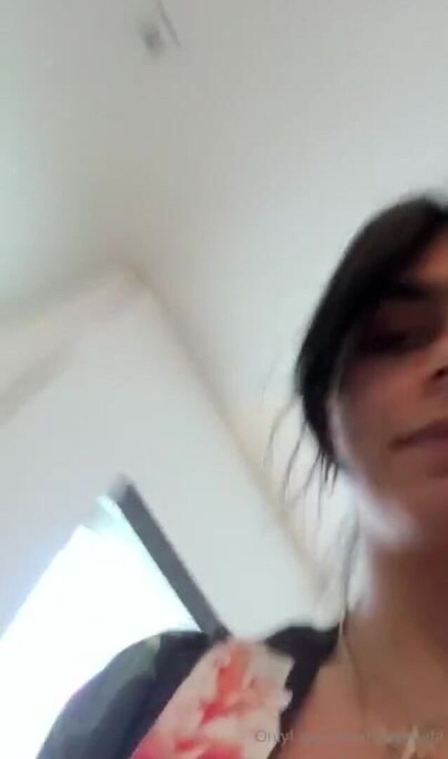 Mia khalifa morning GRWM onlyfans 2026 - mia khalifa