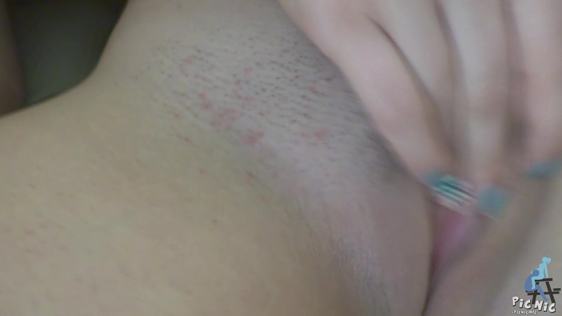 Misspaisley 5 Girls 1 Couch - amateur - lesbian - hd porn