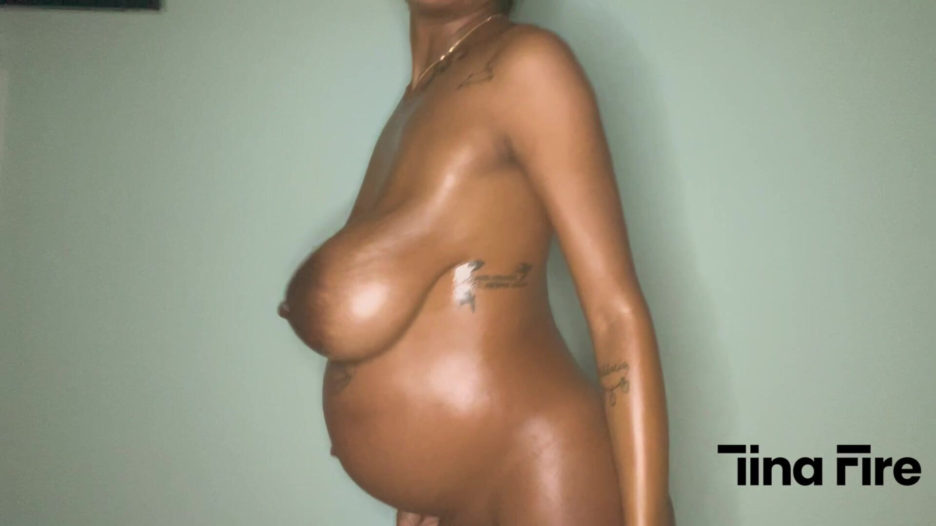Preggo FIRE Oil Show - oil